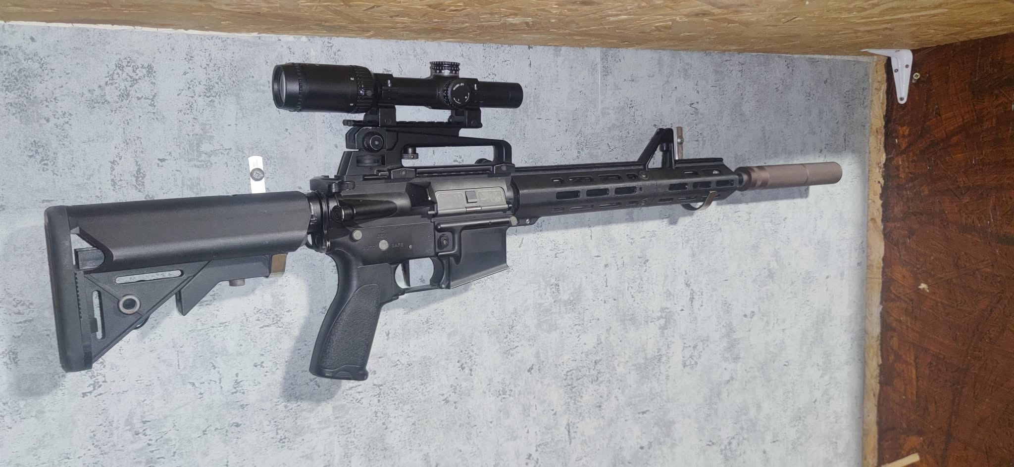 AR-15 Atether, PDI, silnik 25k oraz Gate aster