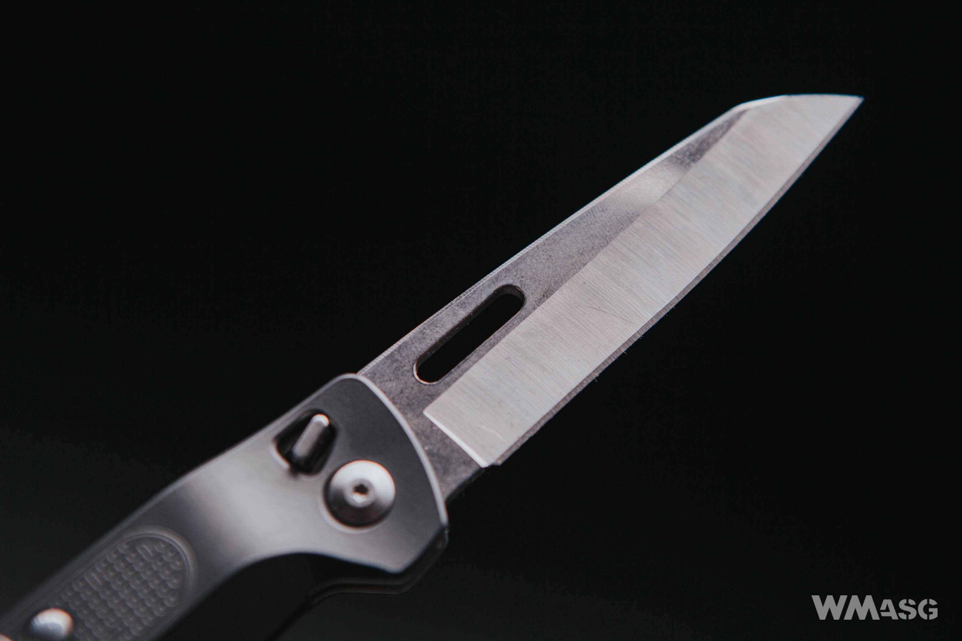 Leatherman FREE K4 (stiudio)