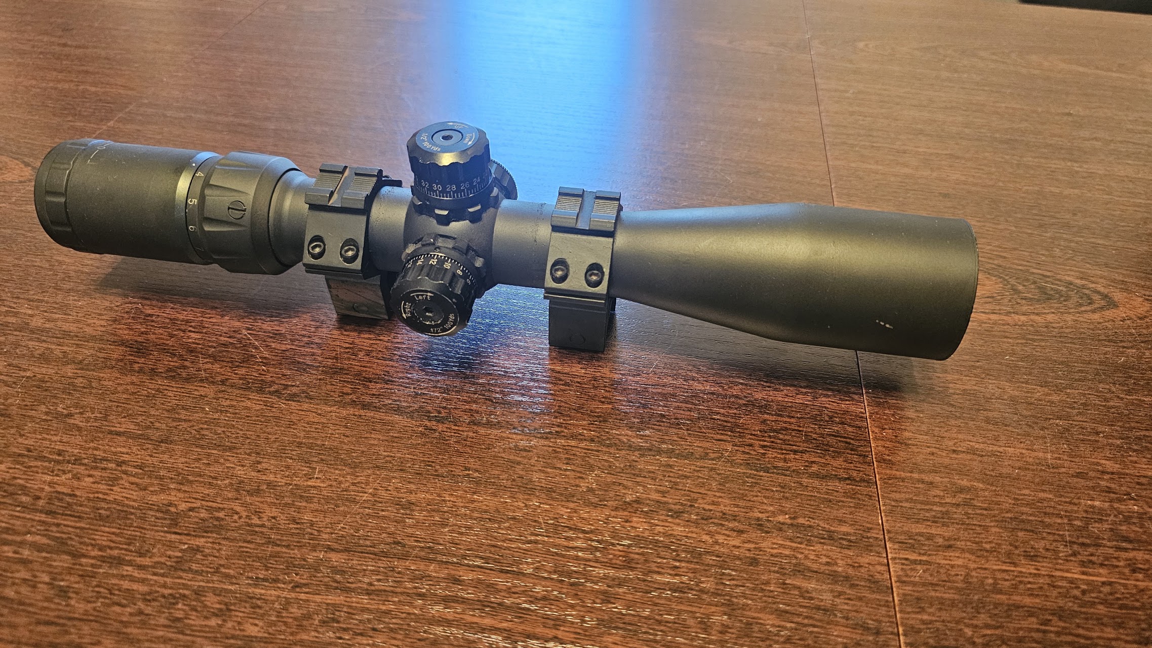 Luneta 3-9x40 Theta Optics z podświetleniem