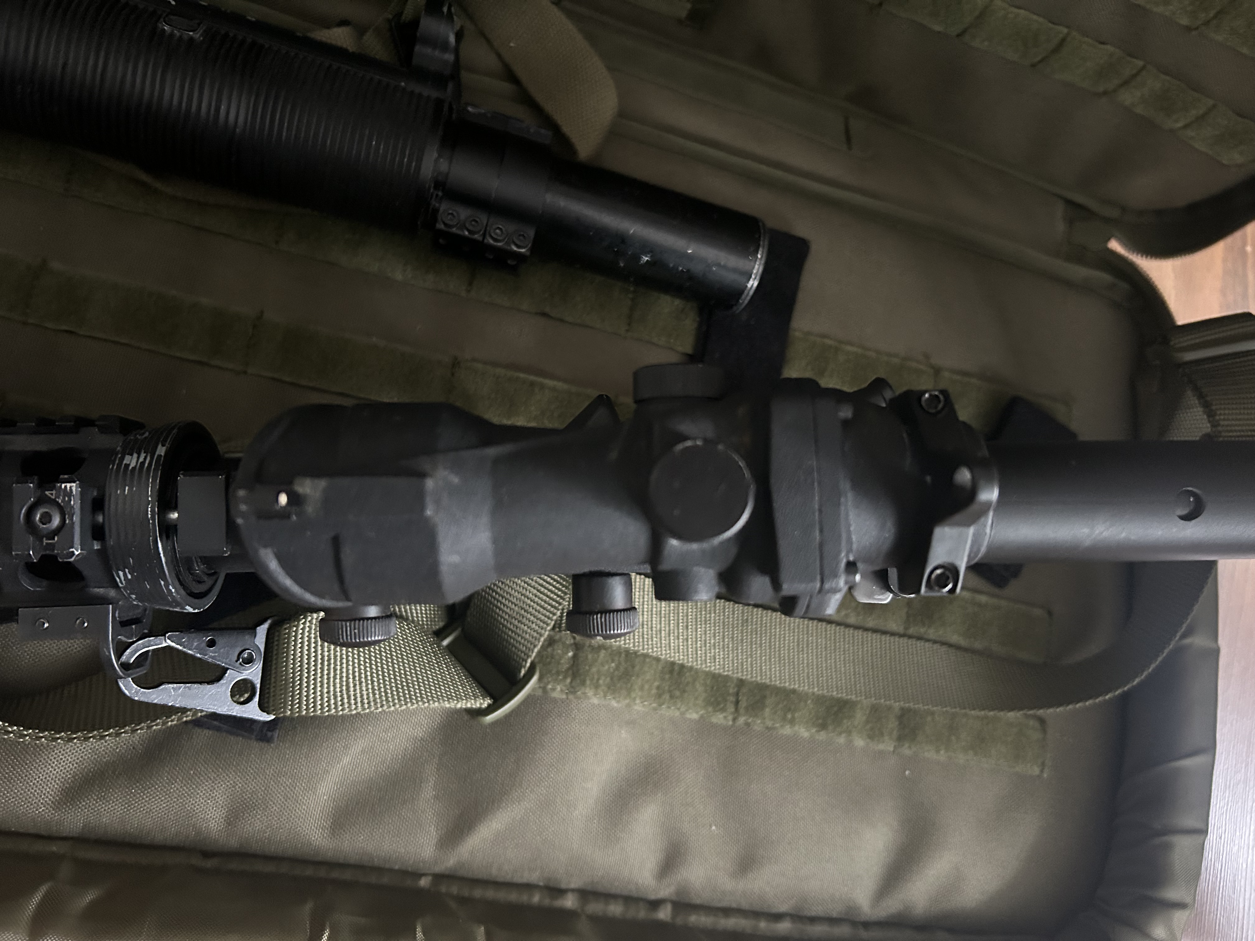 Luneta ACOG 4x32 zamiana na Aimpointa