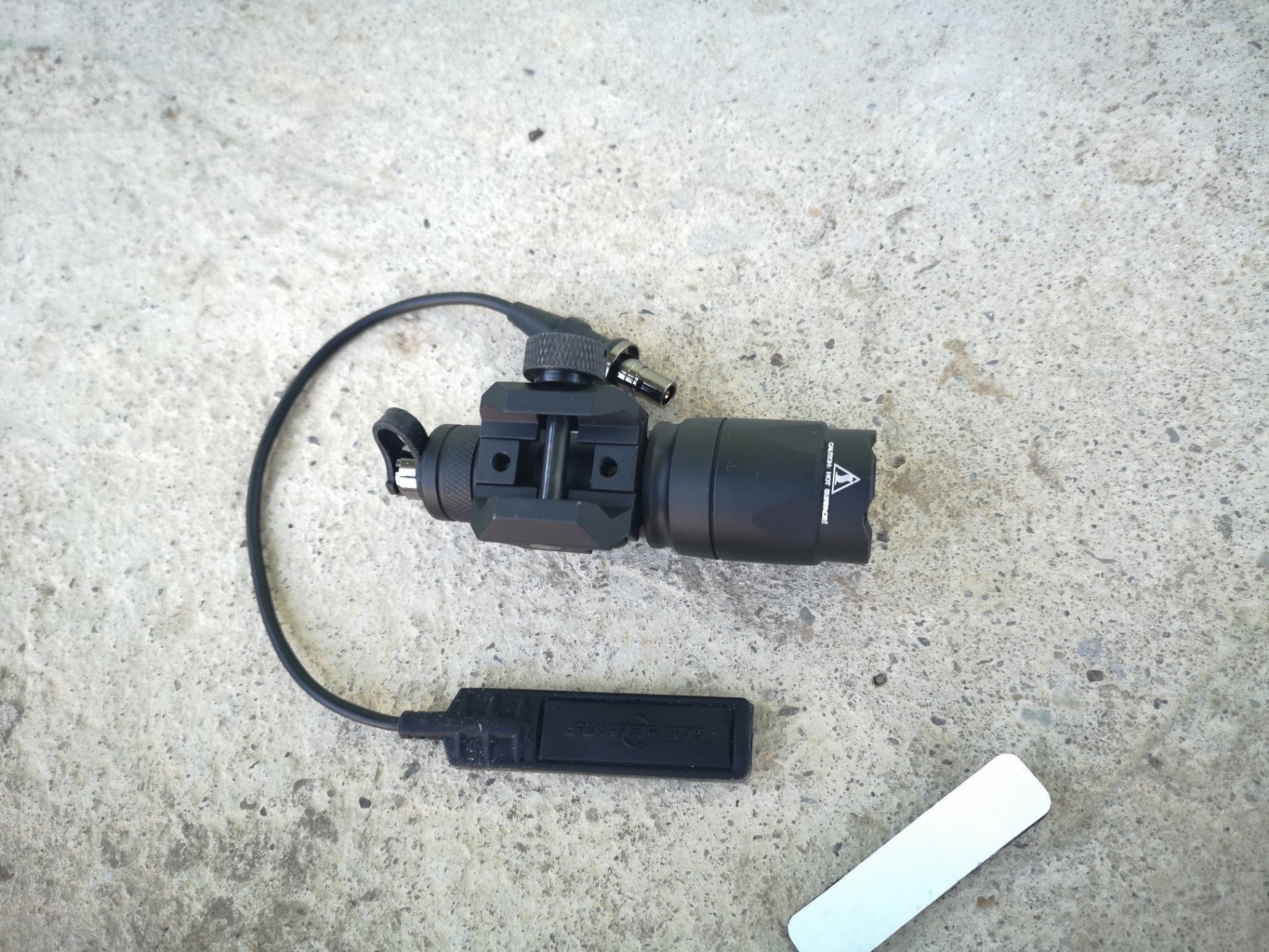 Latarka SureFire M300A włącznik żelowy