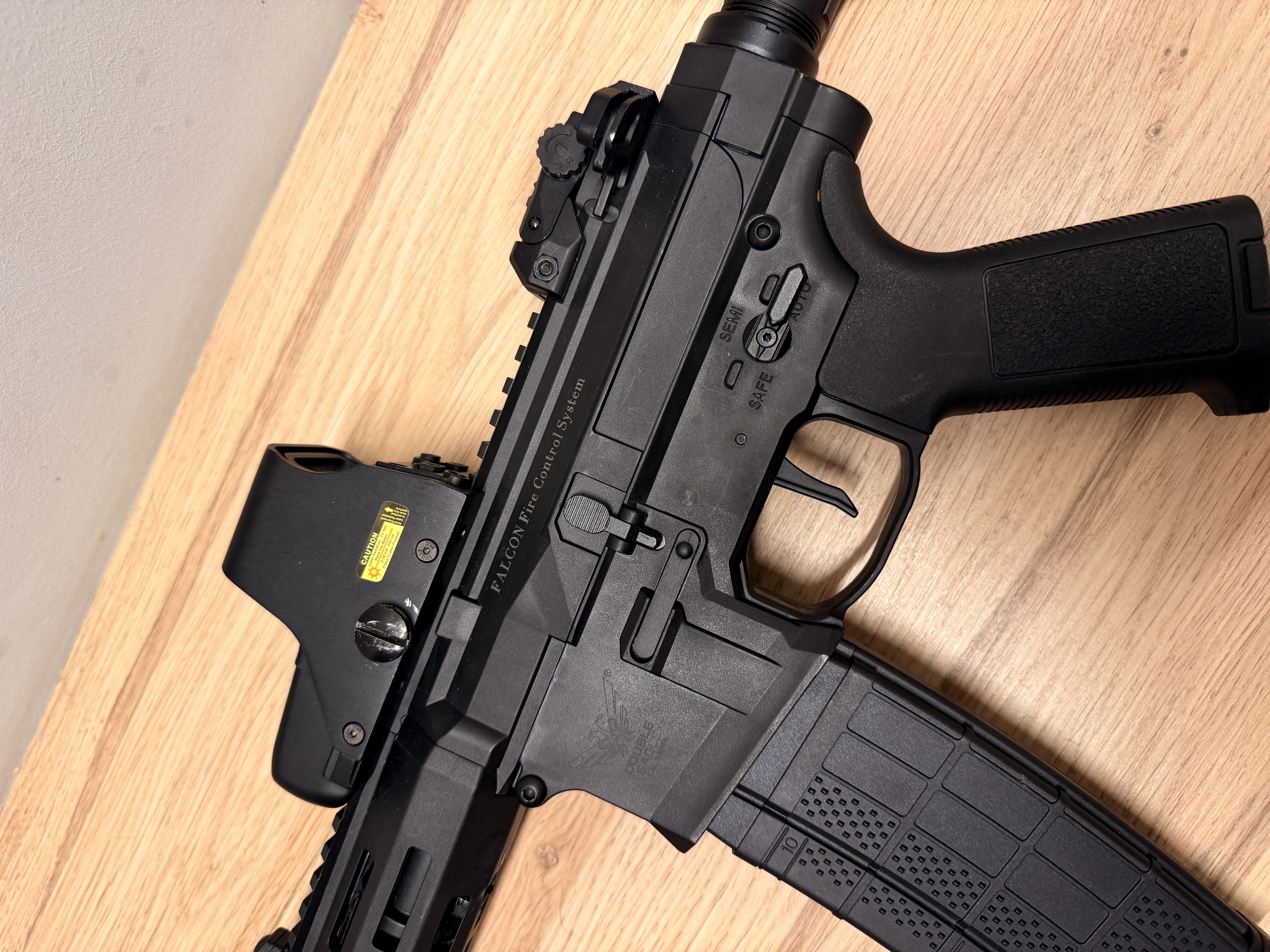Double Eagle M904F + akcesoria