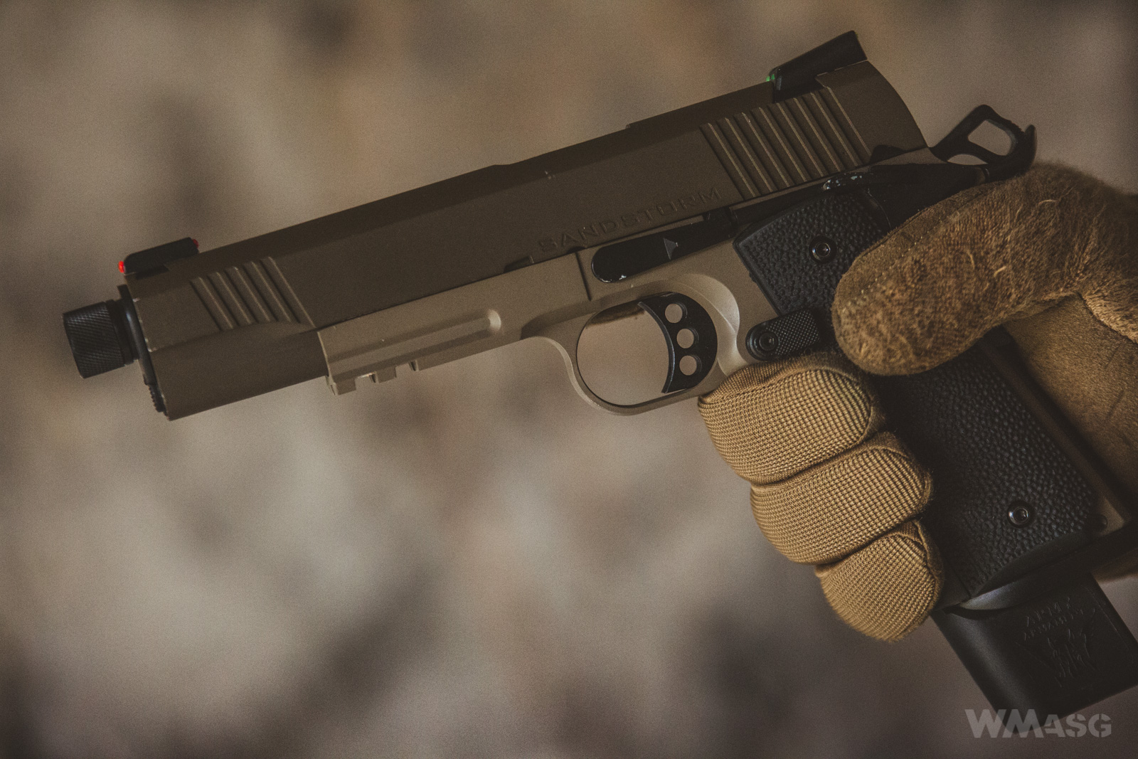 ARMY ARMAMENT R32 SANDSTORM VOL. 3