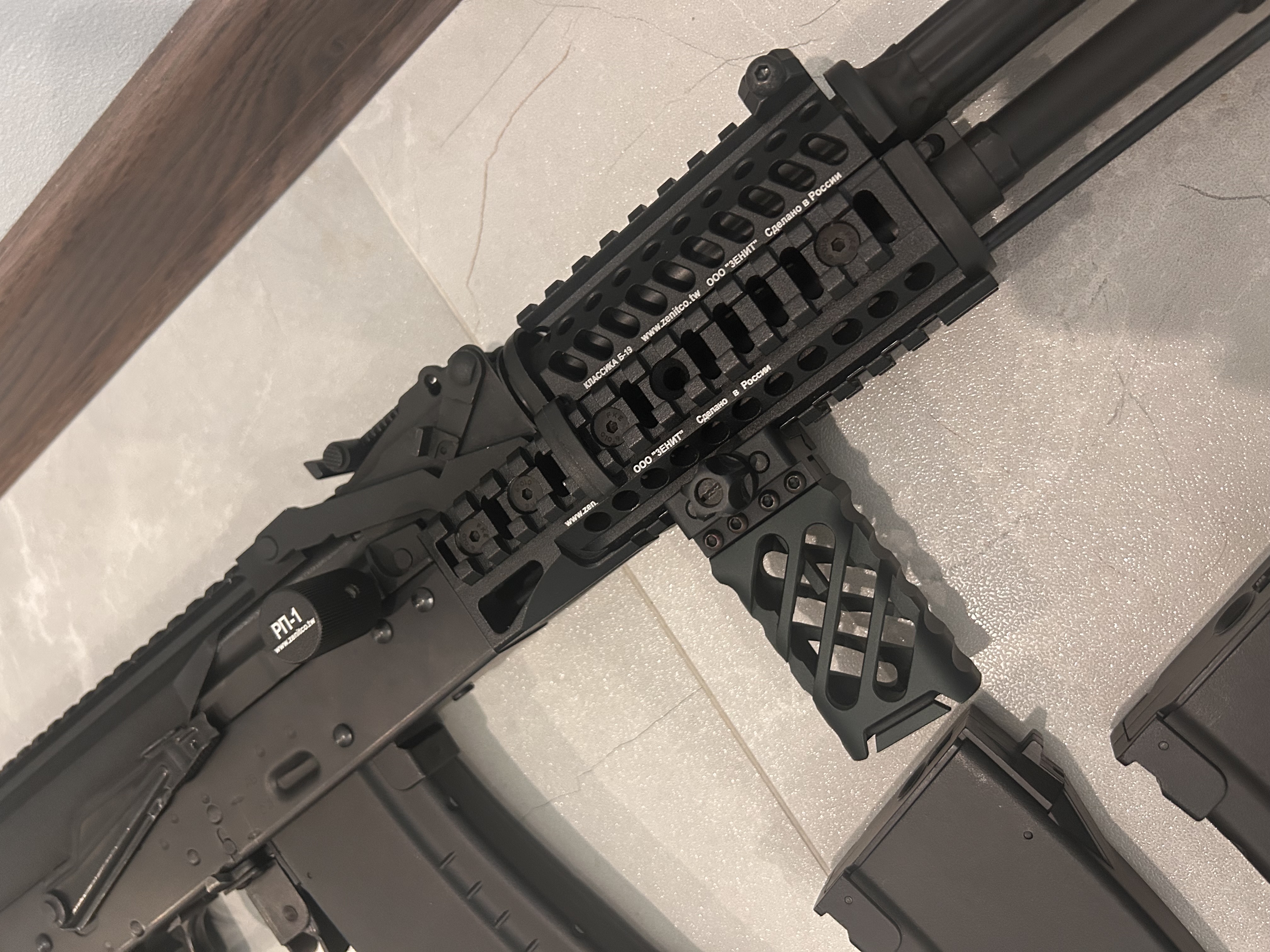 Replika LCT AK 104/105 ZK-104 Zenitco Perun Ifrit + 6 magazynków 1.8J@0.32