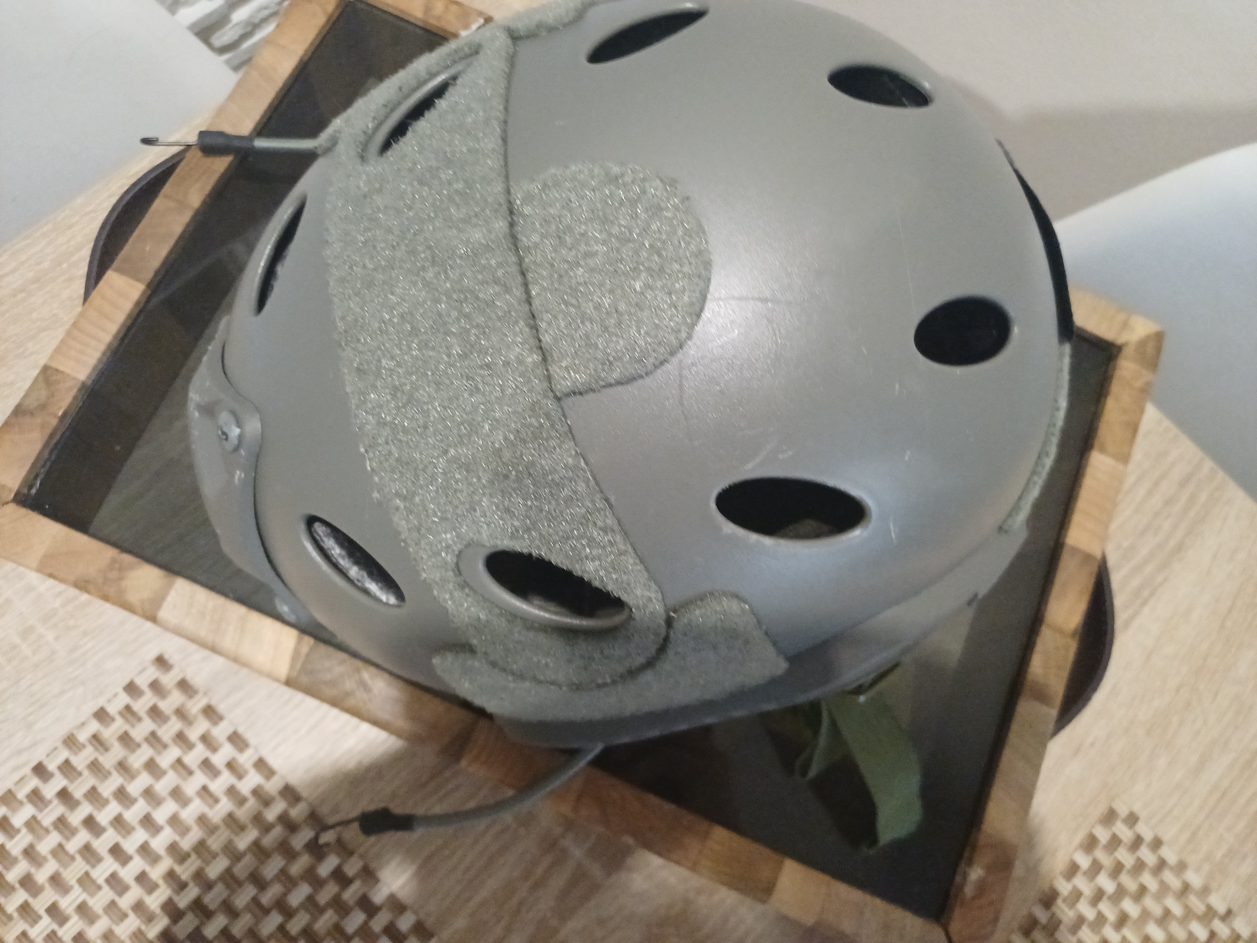 Zestaw ASG – repliki + oporządzenie (Specna Arms / Novritsch / Tasmanian Tiger)