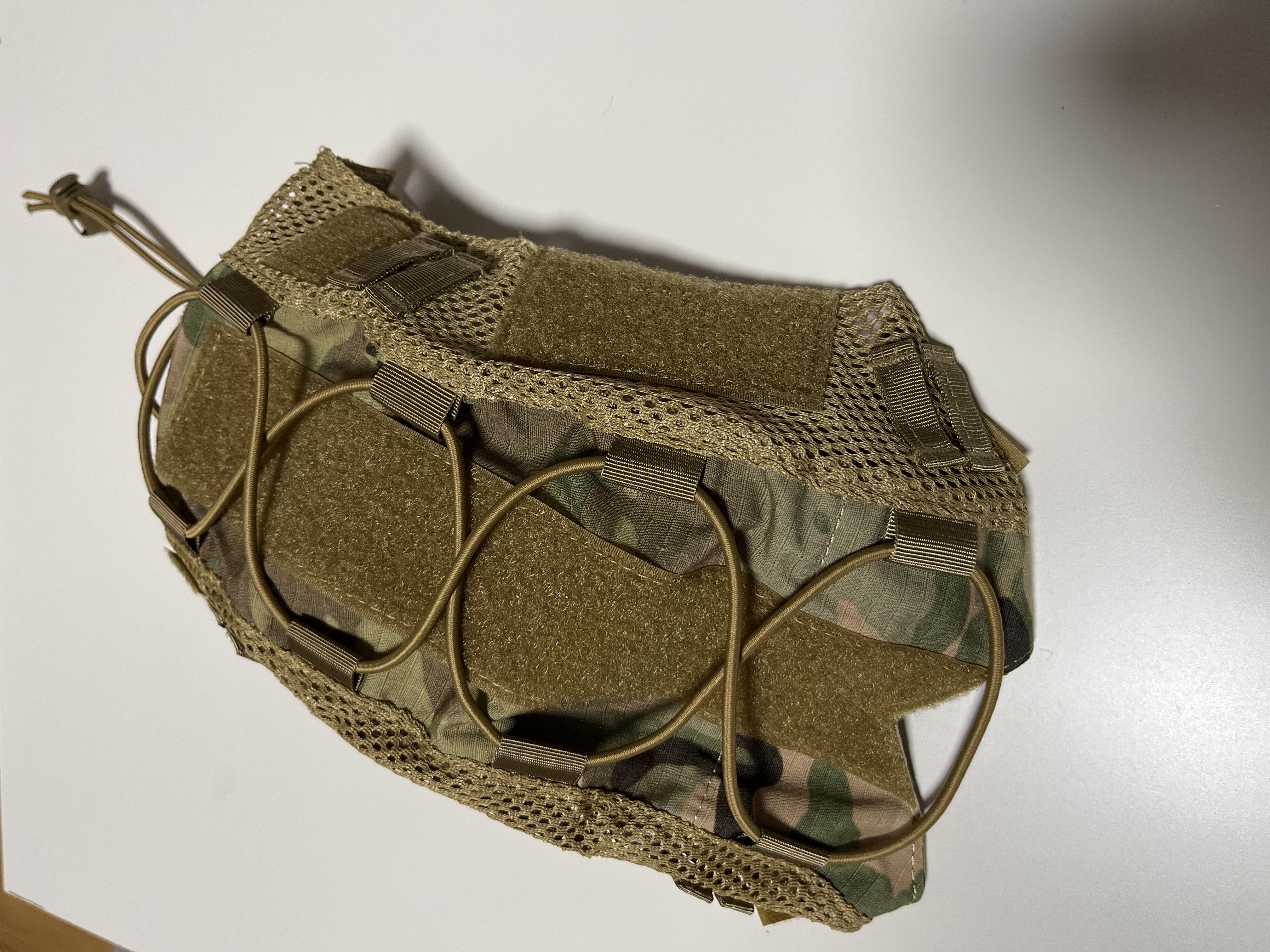 Pokrowiec na hełm typu Fast multicam