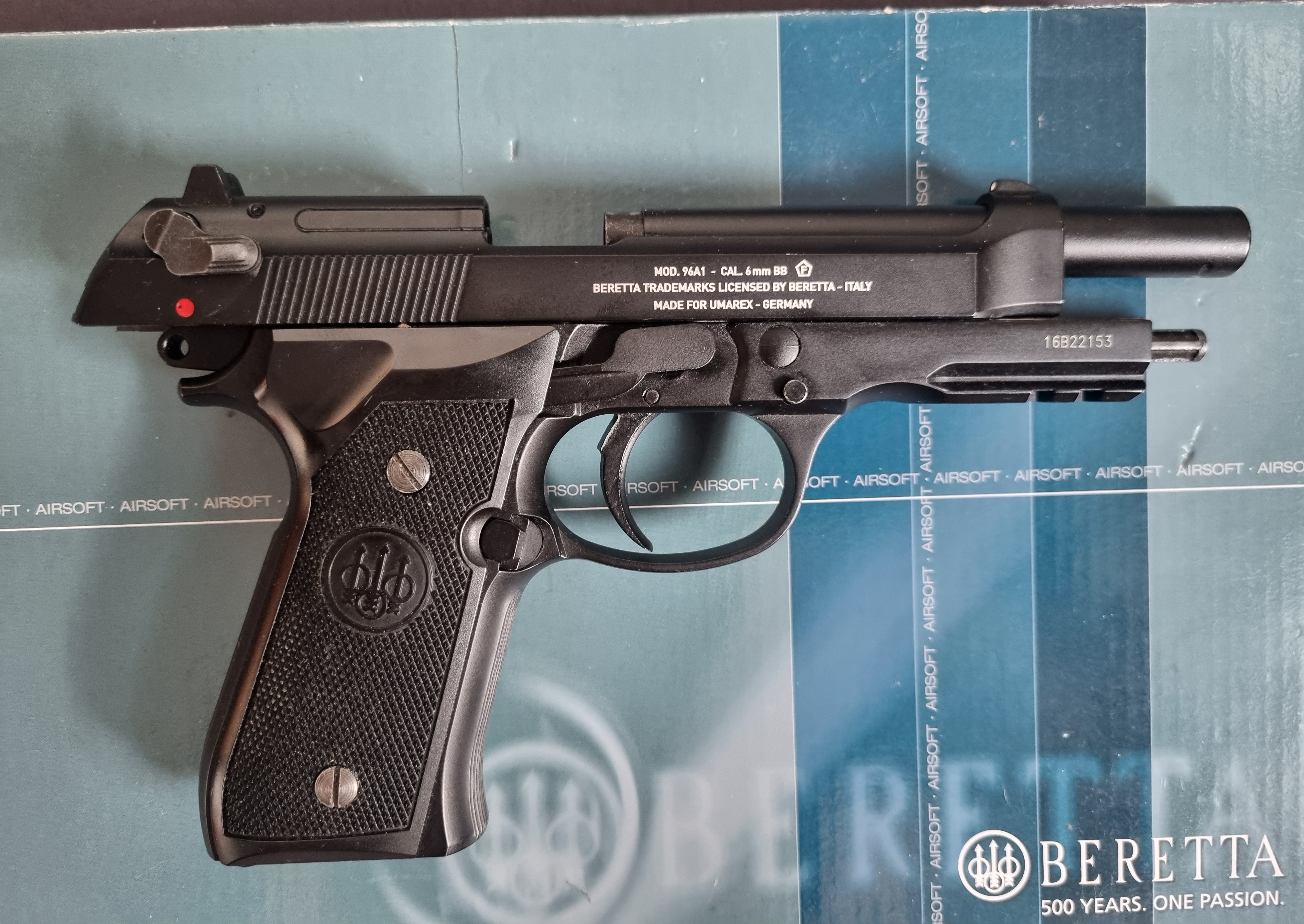 Beretta 96A1 / 92A1 Umarex 6mm CO2