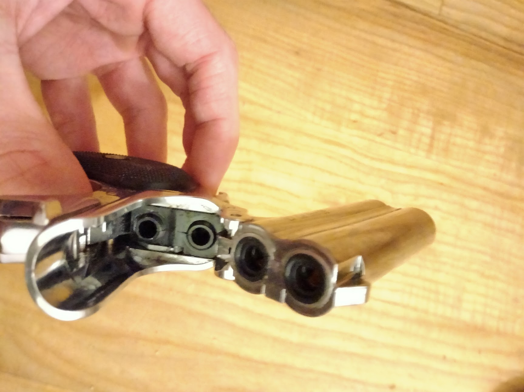 Sprzedam unikatową replikę Derringer SSB Marushin