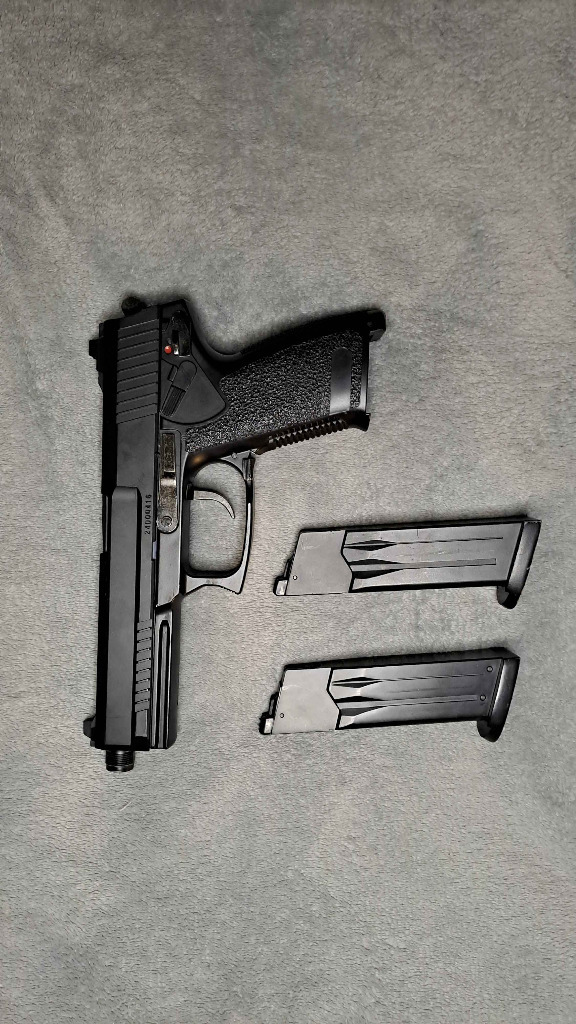 Replika pistoletu SOCOM od STTi (2 magi)