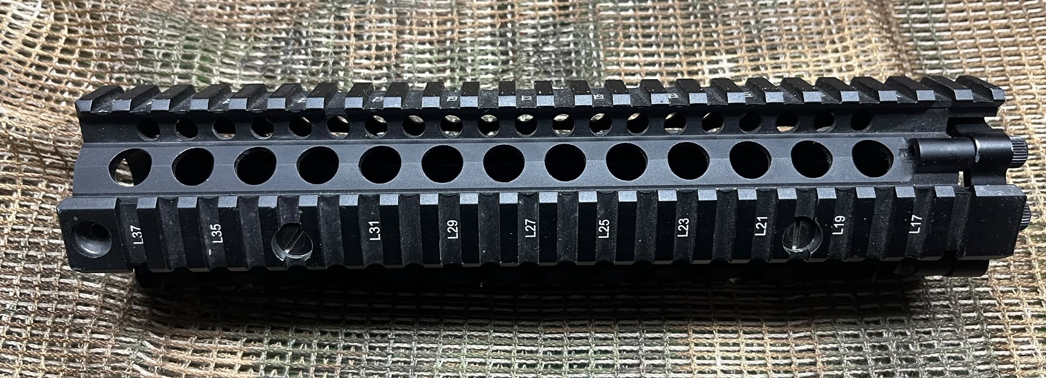 Front Daniel Defence 9,5" licencja EMG