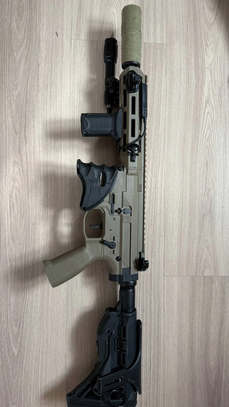 Specna Arms f20 flex - po upgradzie (do necocjacji)