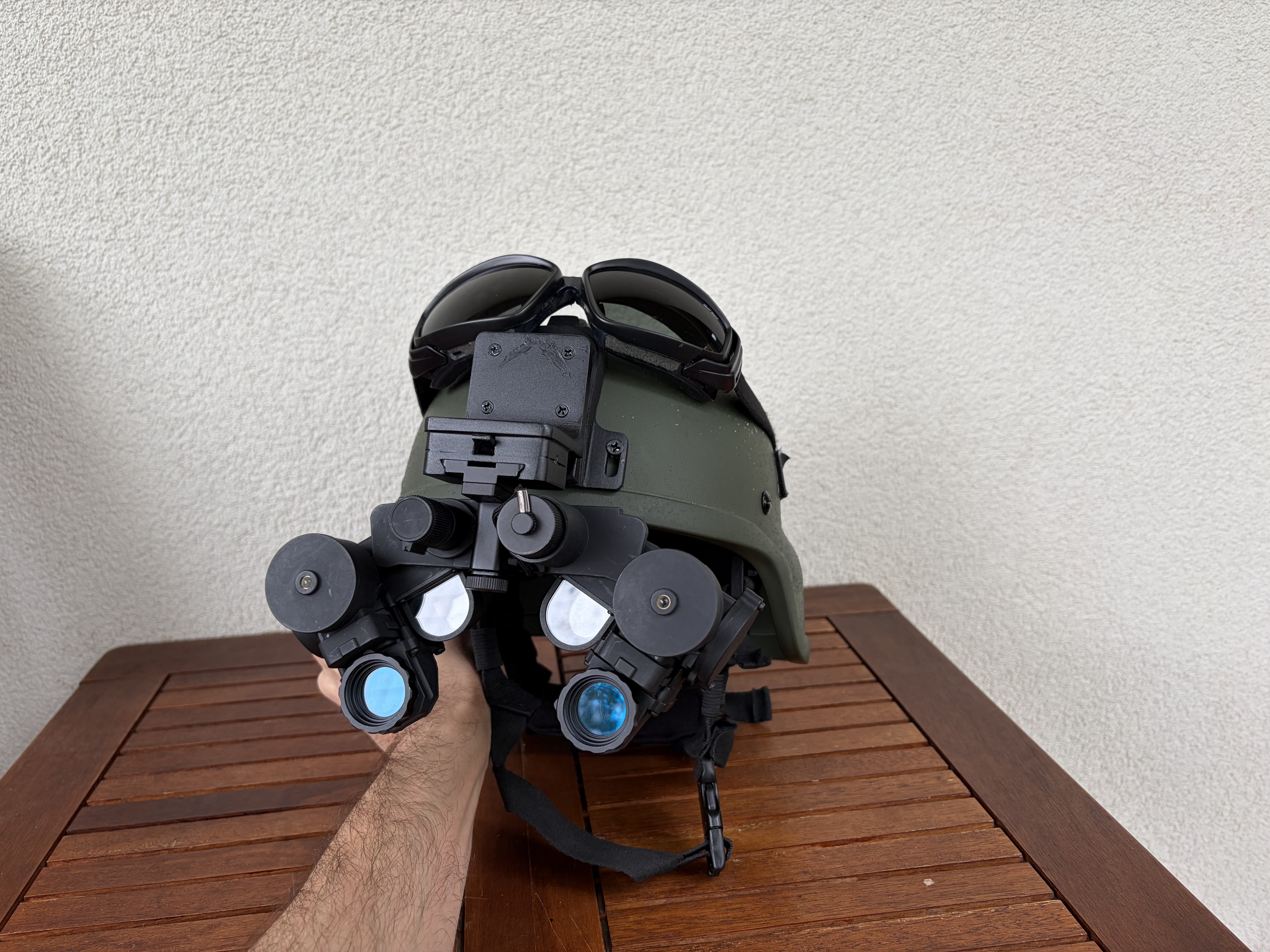 Hełm do asg ACH / MICH 2000, SAS, nvg, pvs-21, ess