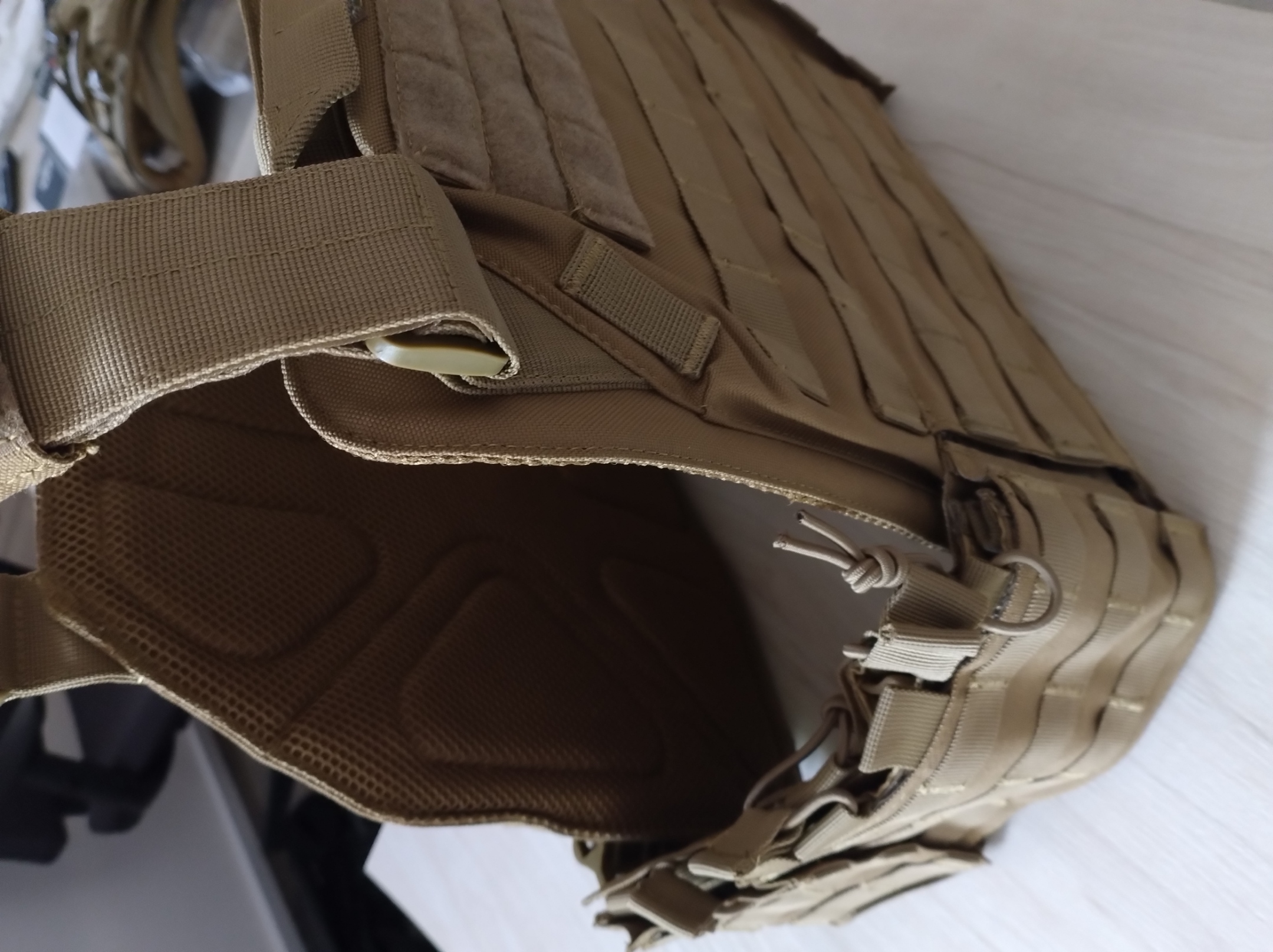 Kamizelka taktyczna Plate Carrier MOLLE - różne modele, hurt od 10 szt.