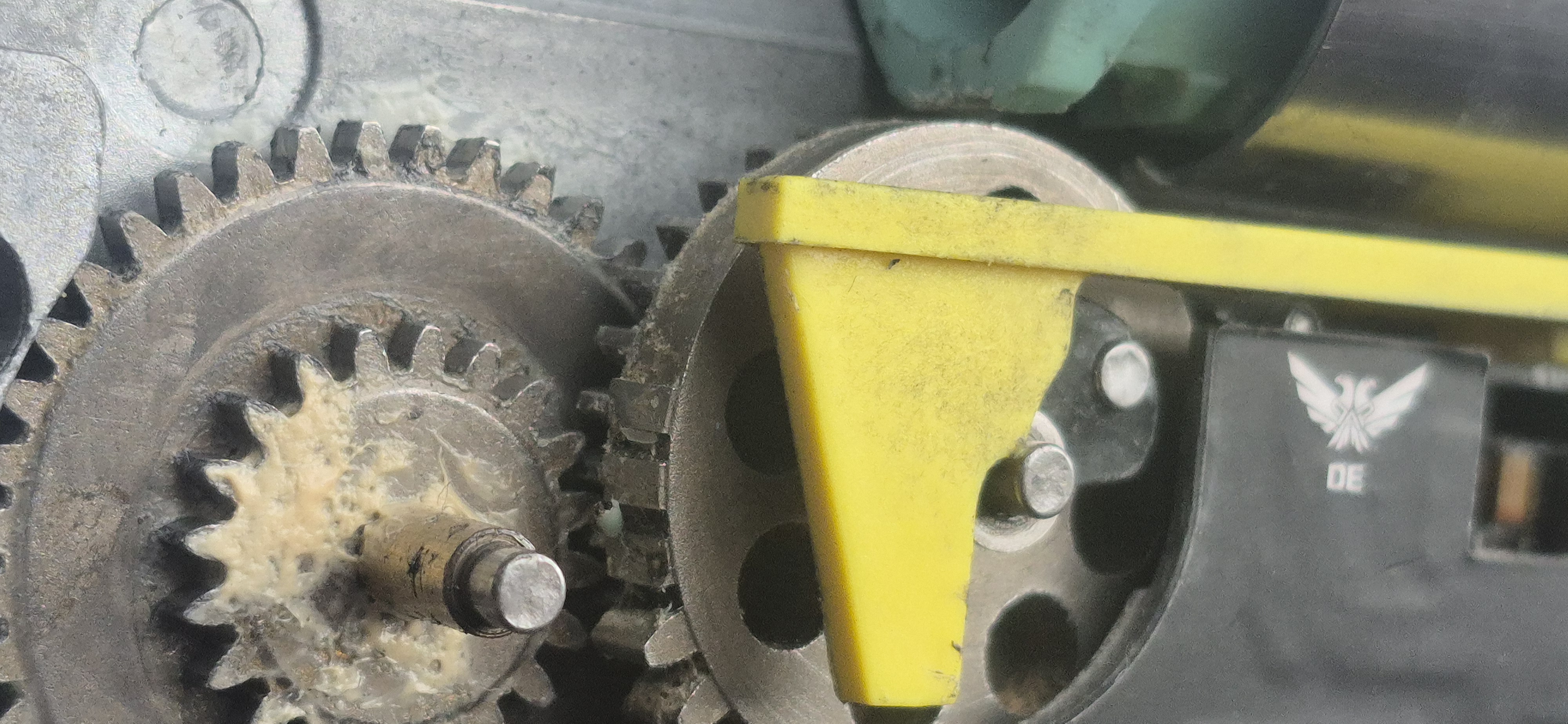 Gearbox od DE M904G (uszkodzony/do naprawy) (zębatki Guarder)
