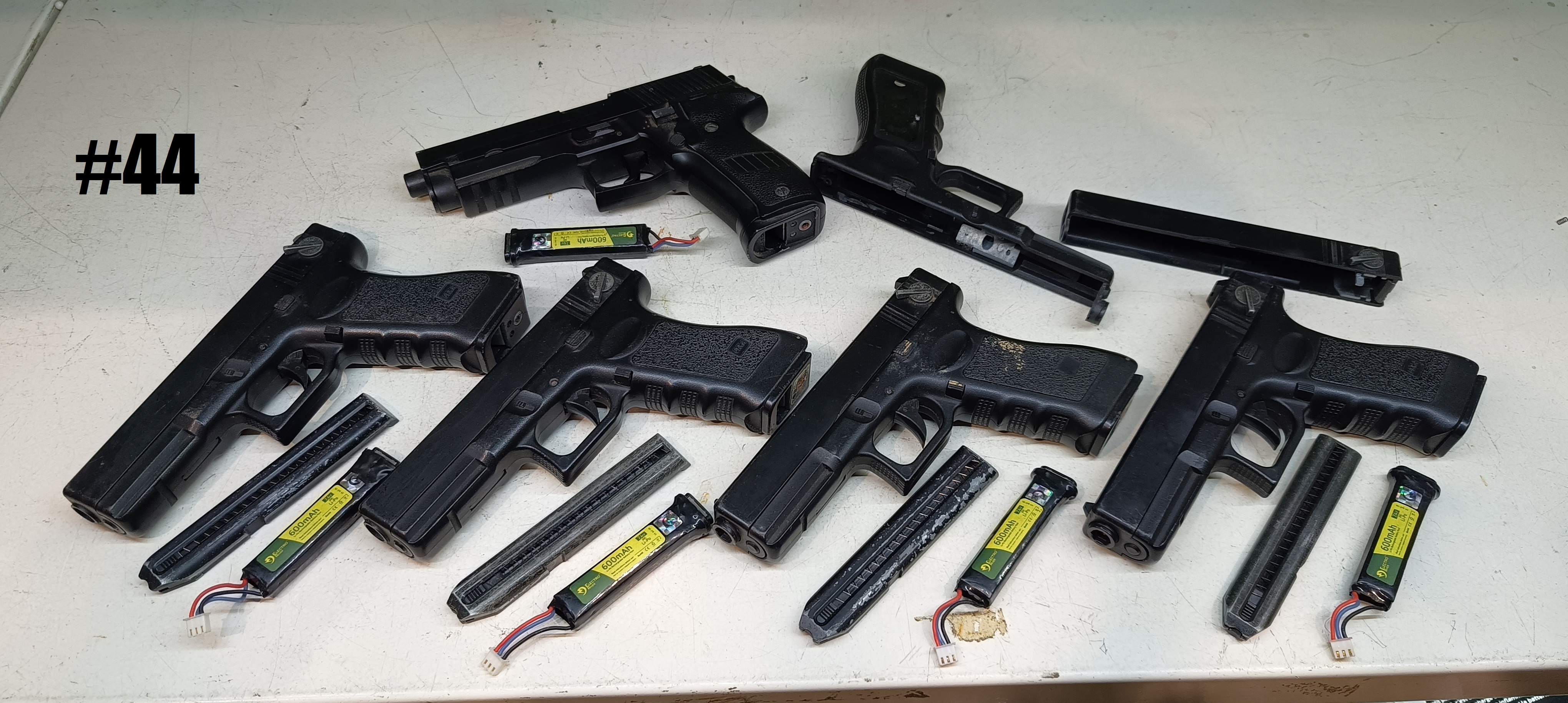 Cymoglocki i jeden inny model #44