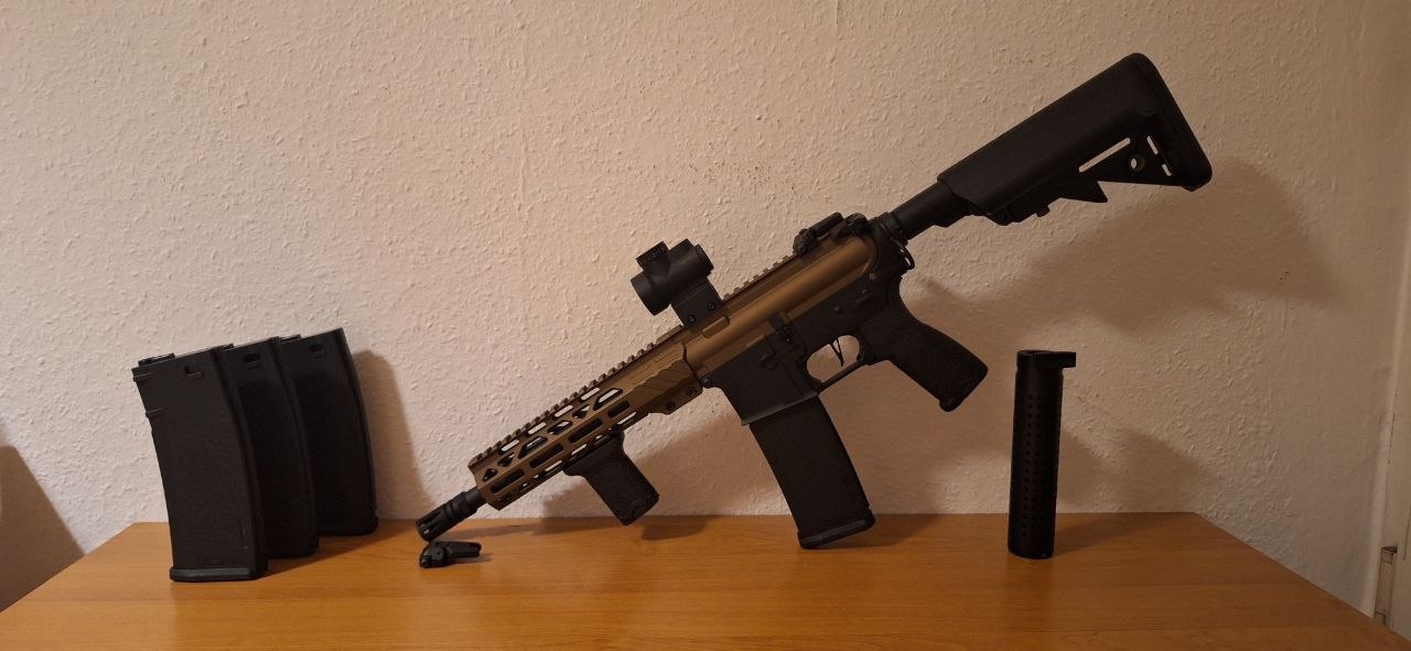 Specna Arms RRA SA-E25 z HALL + zestaw