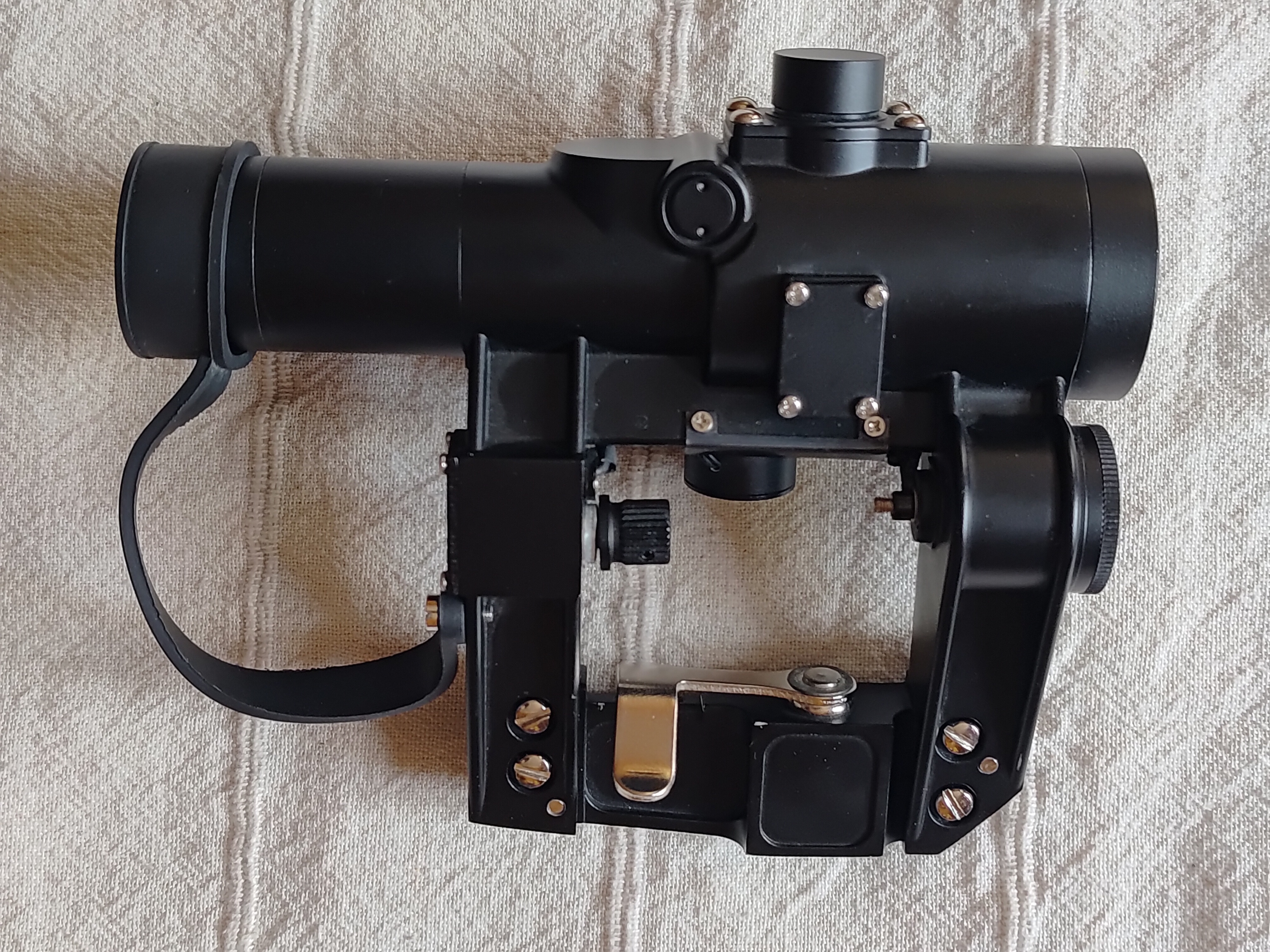 Replika ASG rosyjskiego celownika kolimatorowego typu PK-A do AK SKS SVD