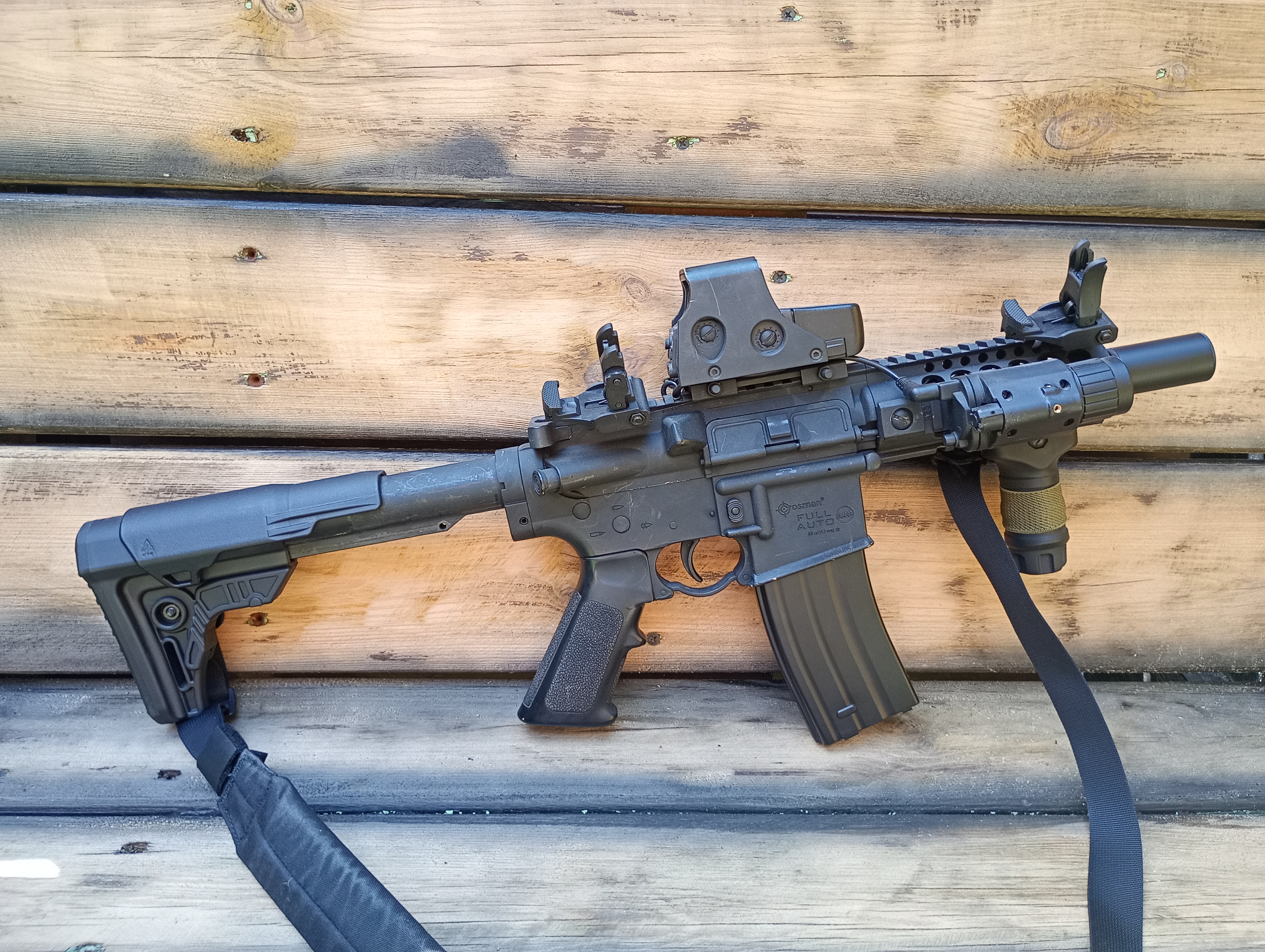 Wiatrówka CO2 Crosman A4-P kal. 4.5 mm blow back