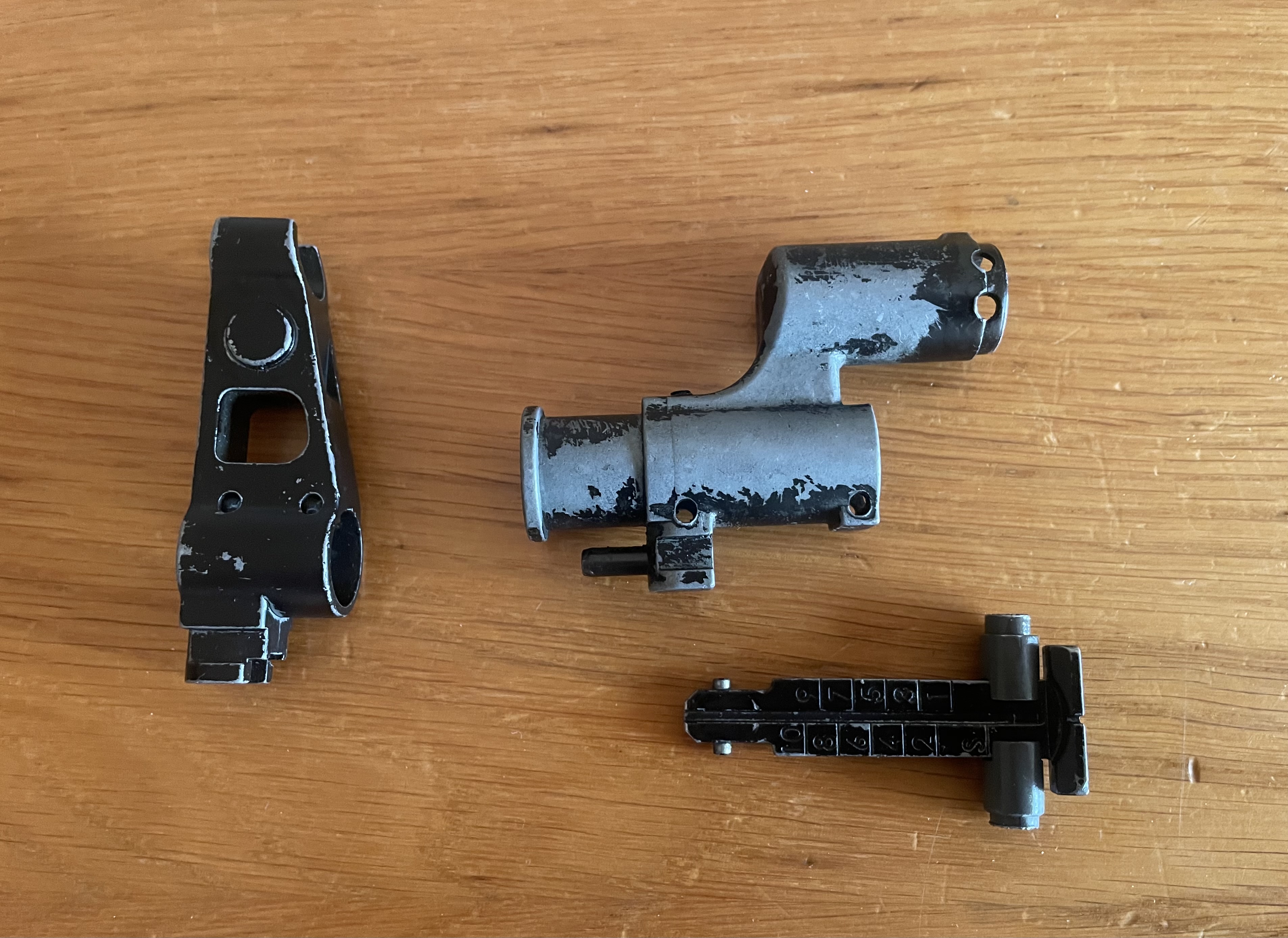 Podstawa muszki,kolanko gazowe,szczerbinka Beryl Ares