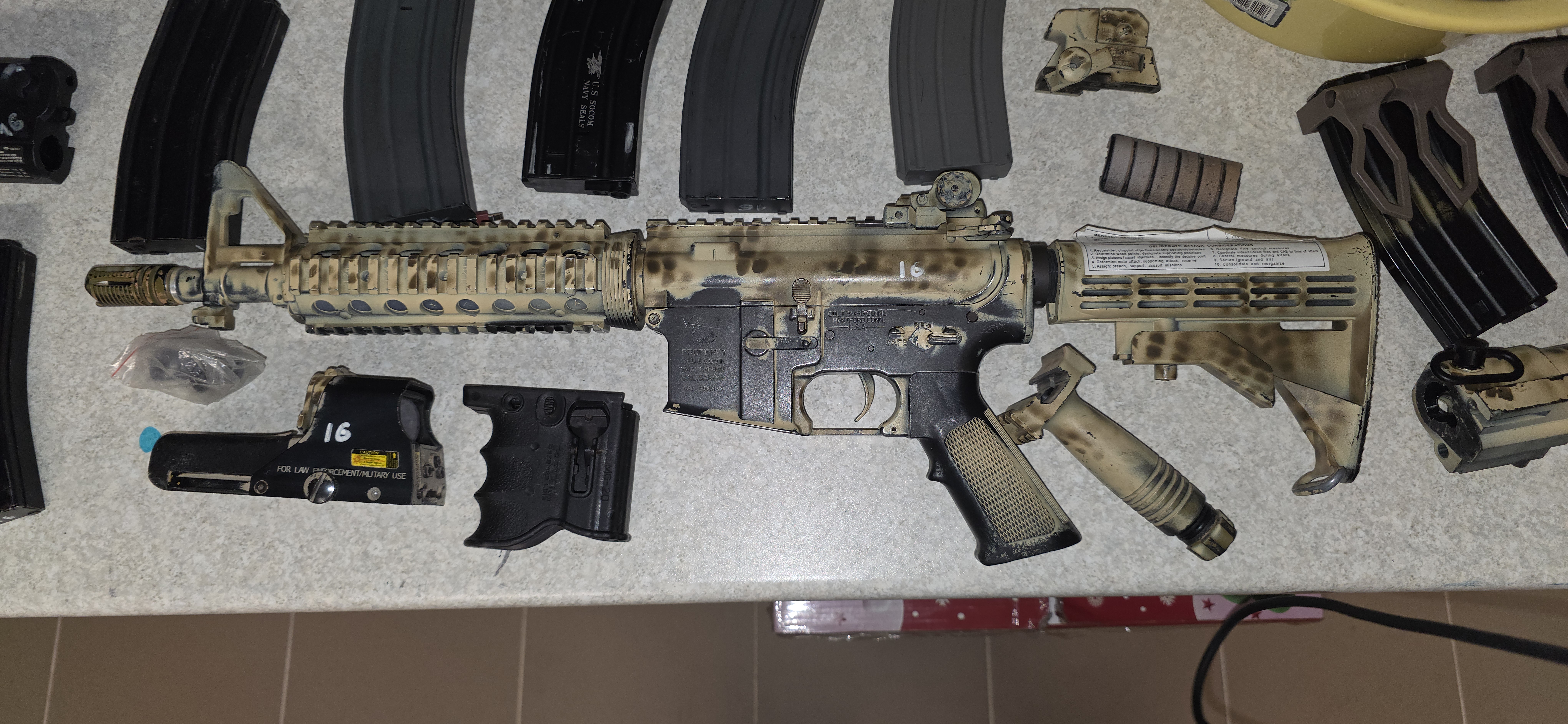 Zestaw ASG - M4 AEG custom paint