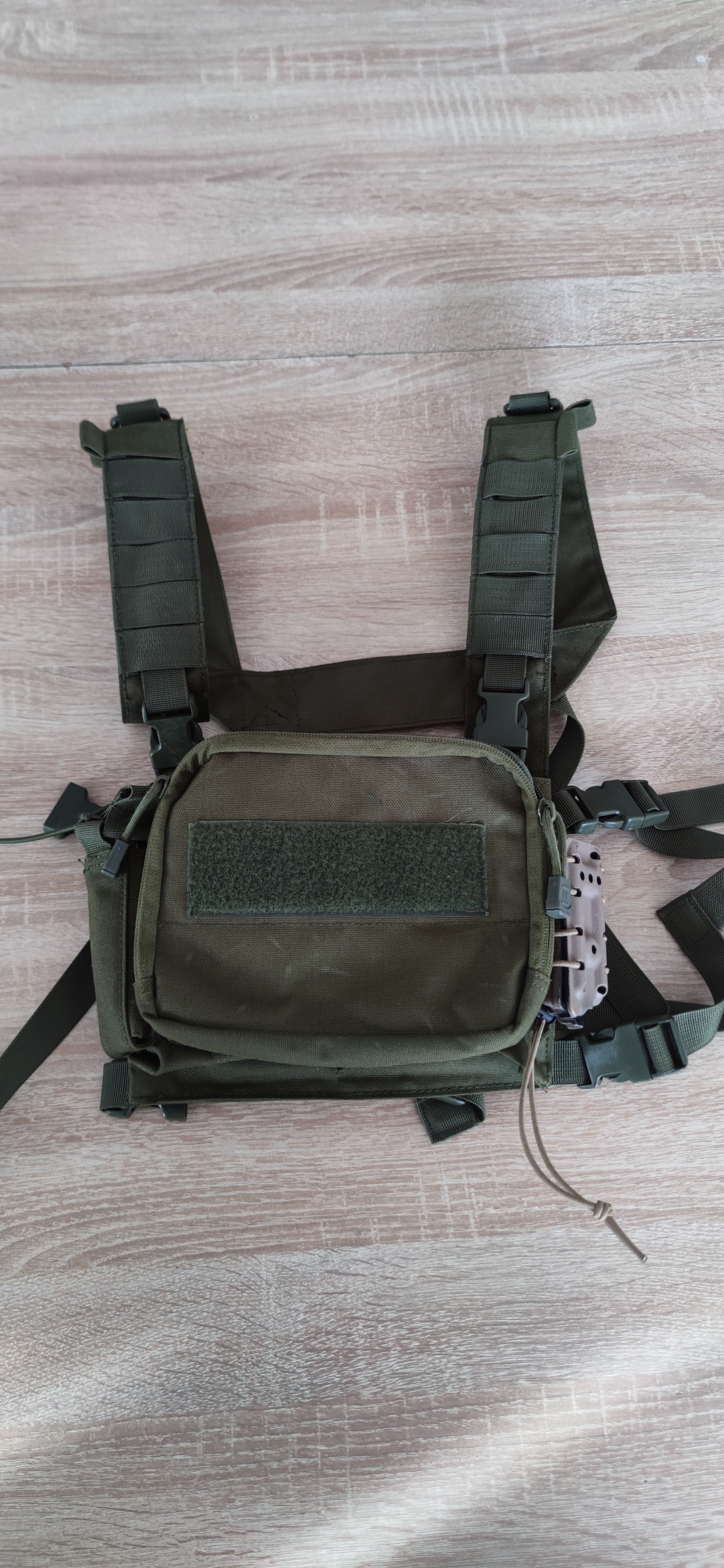 Wielozadaniowy chest rig olive