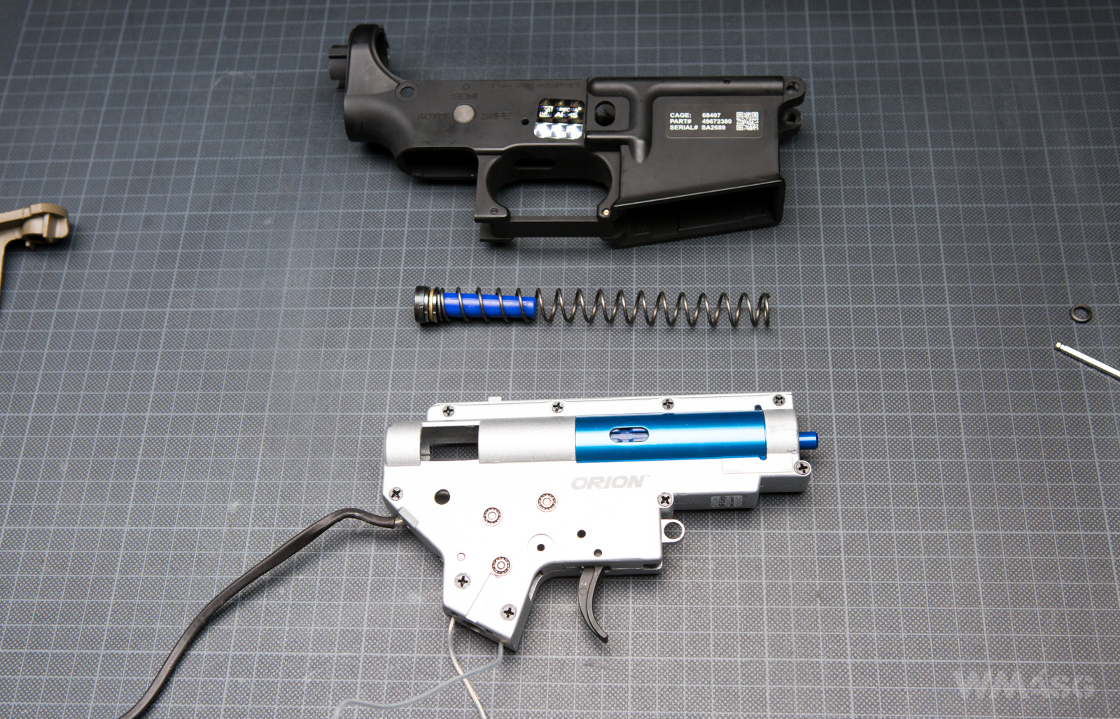 Specna Arms SA-E12 PDW - wewnątrz