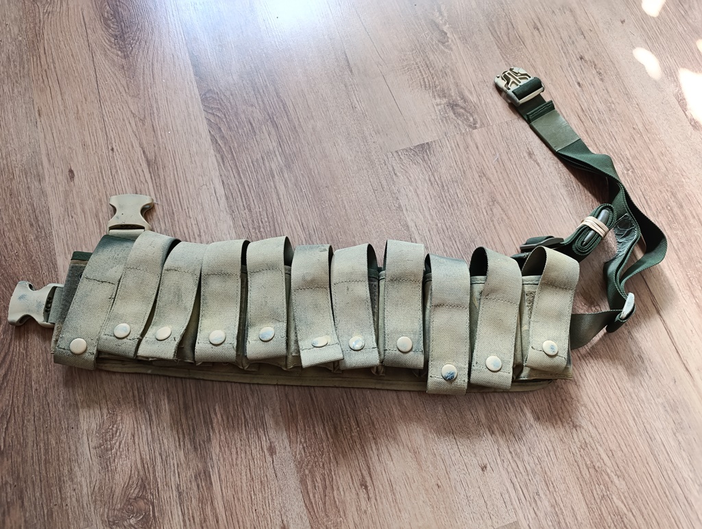 [S] Bandoliera 40 mm TAN / DPM