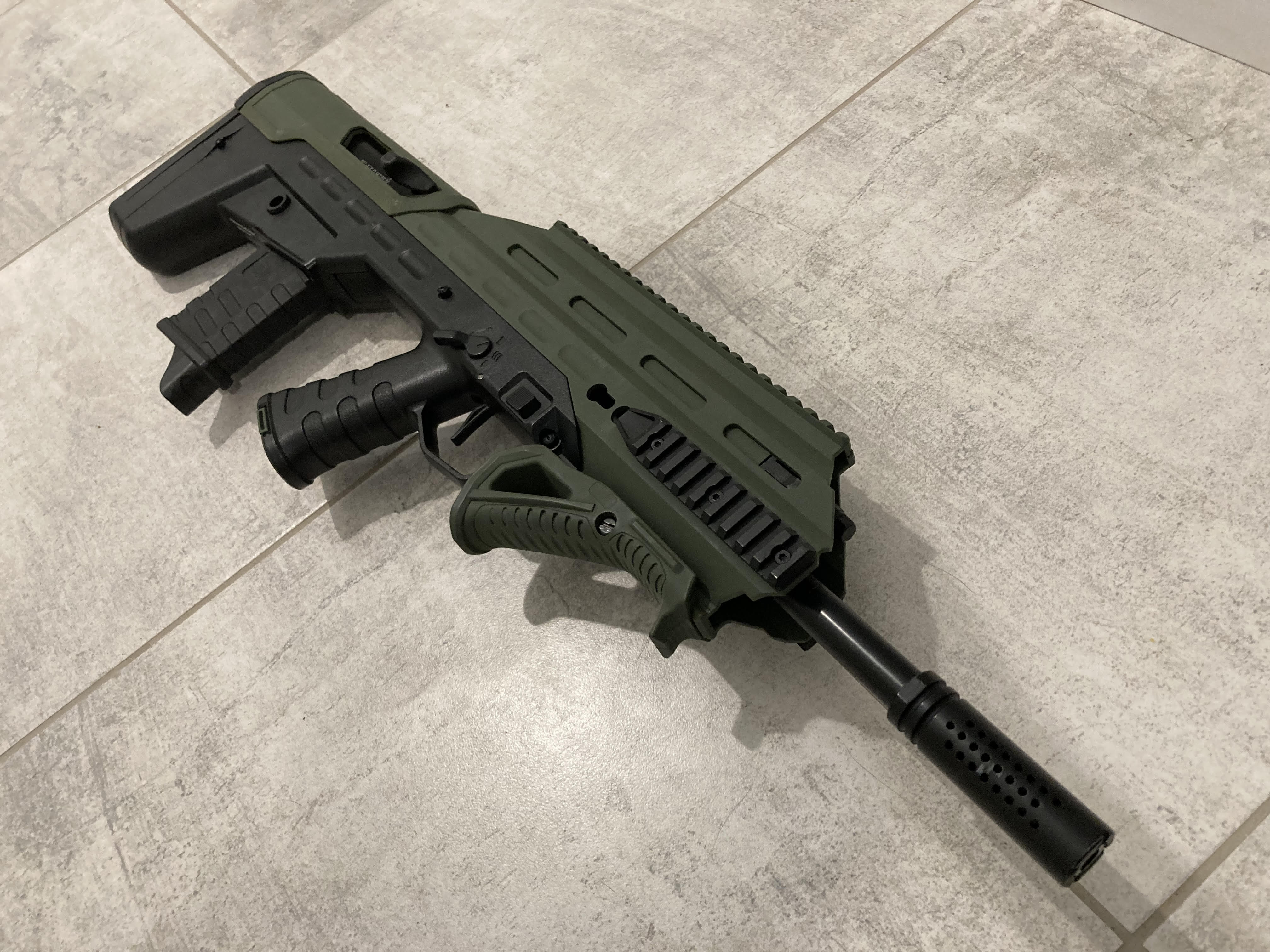 UAR APS, AEG (mocny tuning ~1,9 J)