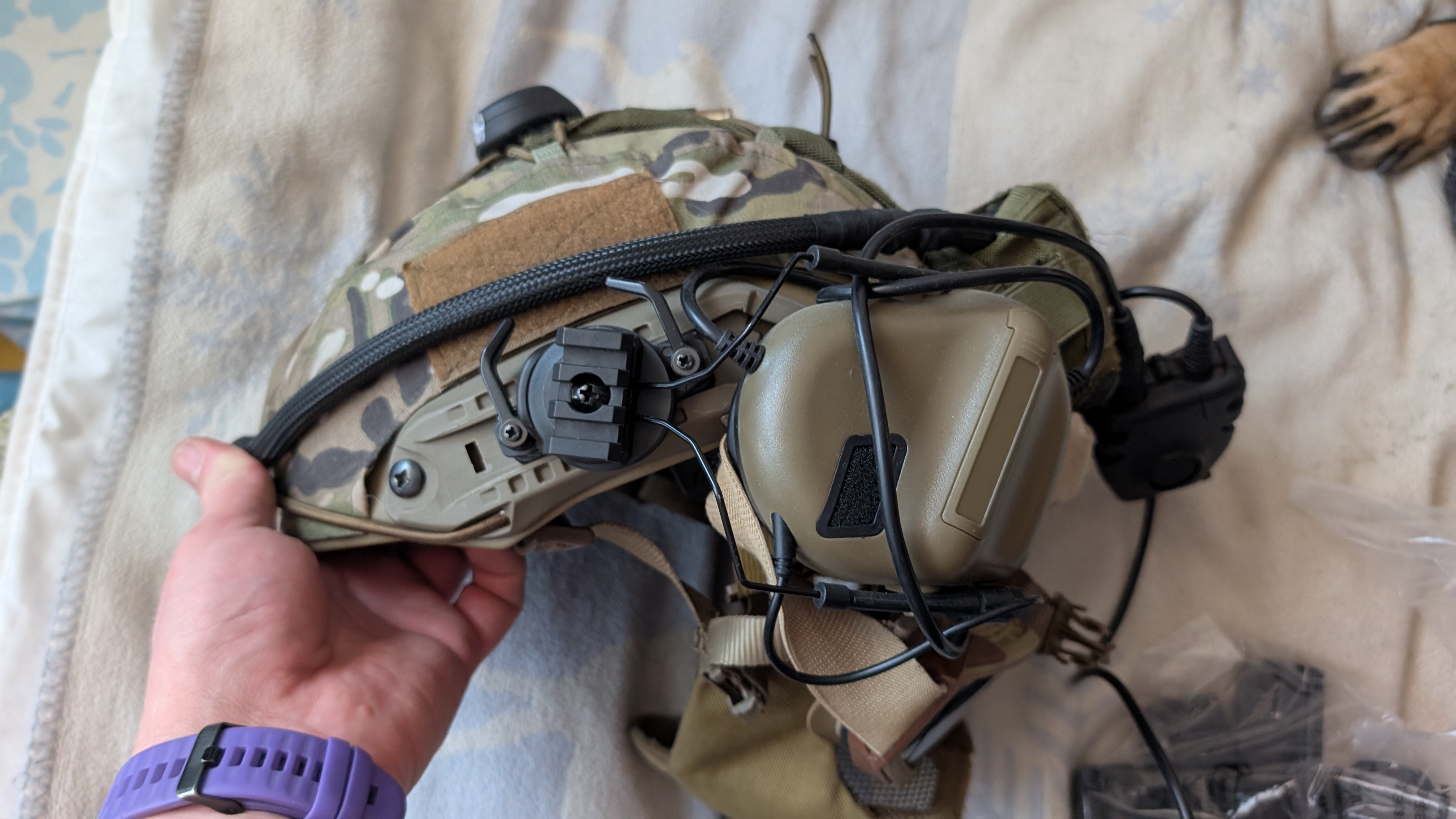 Hełm + Antyfog, gogle, pokrowiec, słuchawki, PTT, stalker, multicam