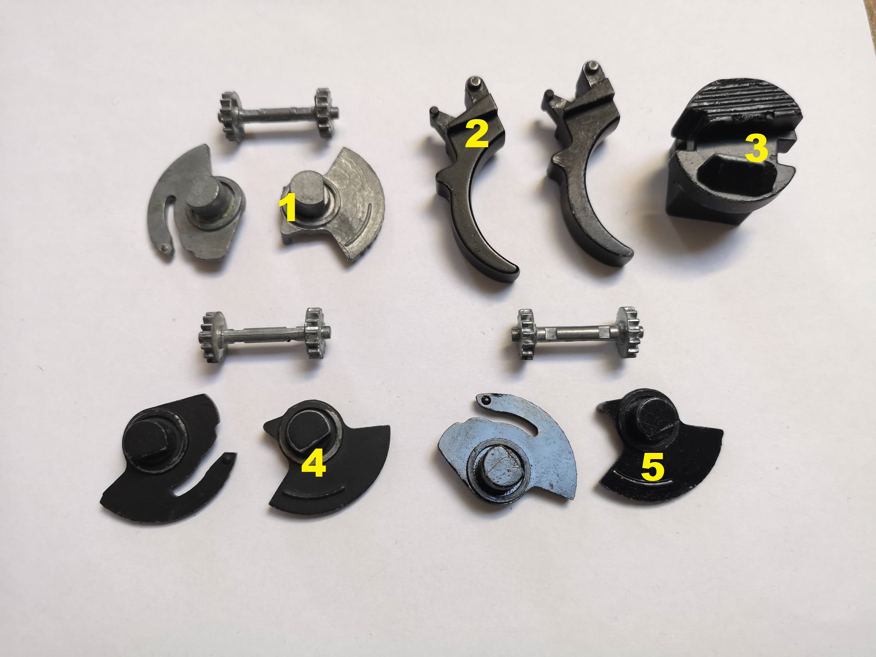 Części G36 zębatki selektora, spust, przycisk kolby, przeziernik