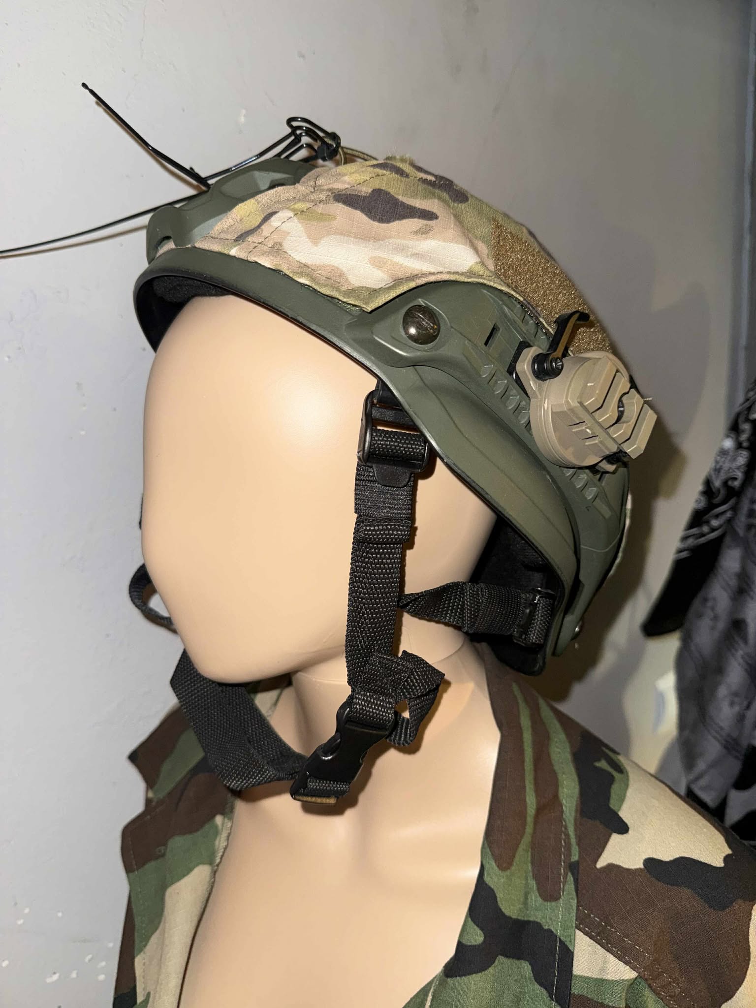 HEŁM WOJSKOWY TAKTYCZNY US MICH 2002 ABS MFH + dodatki