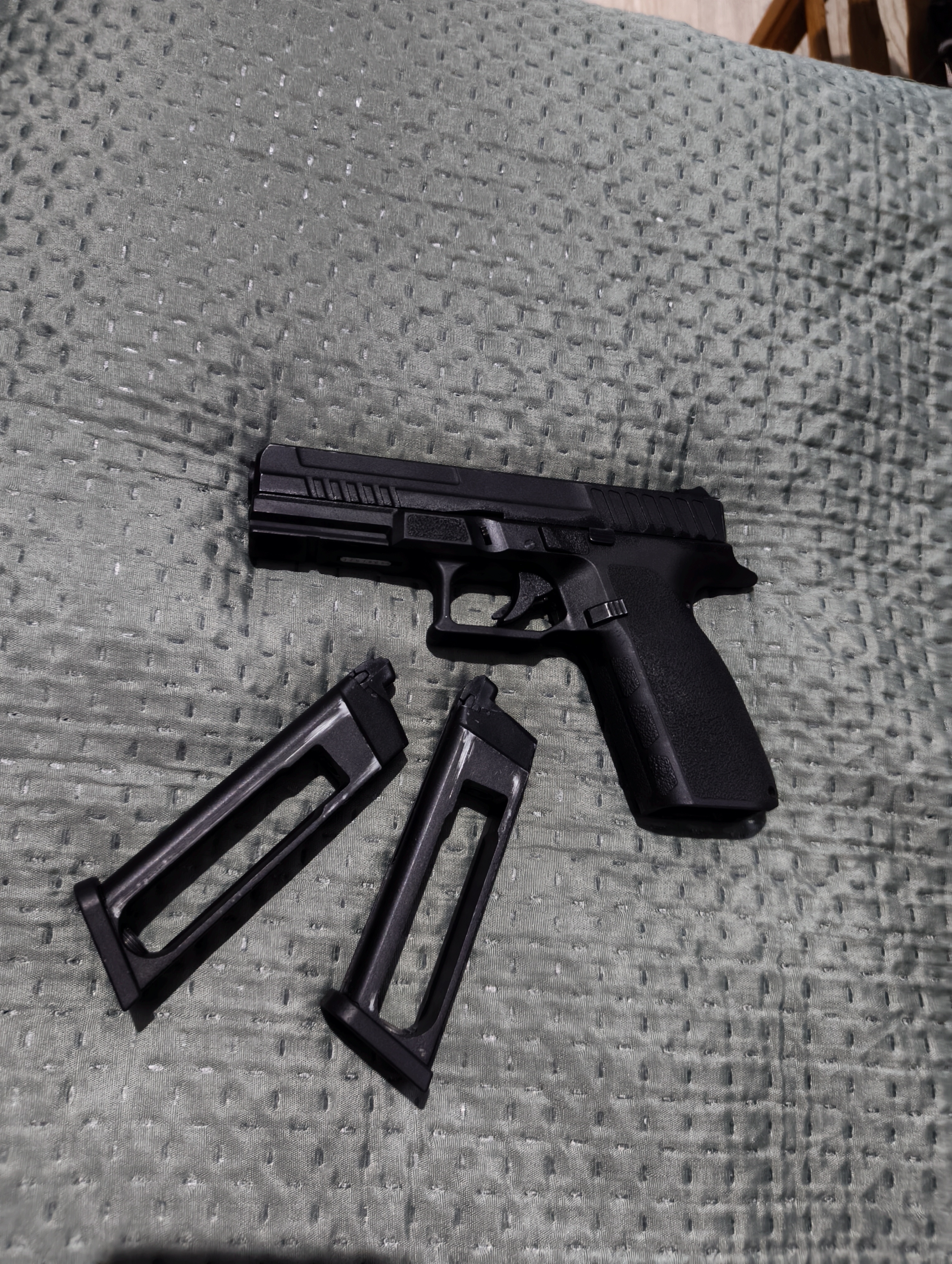 KJW KP-13