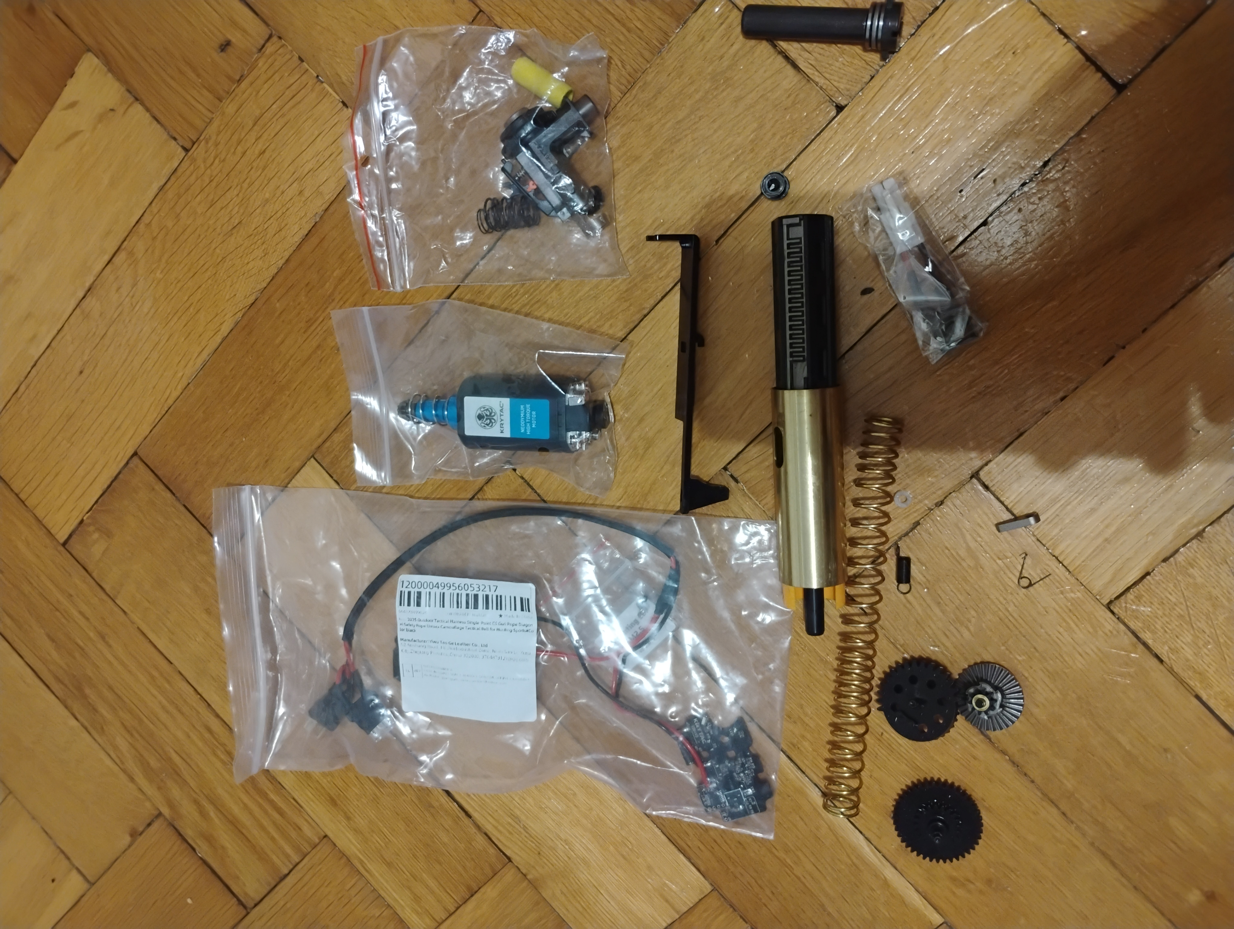 bebechy lmg krytac- silnik, zębatki, okablowanie z fcu, zespół cylindra - wyjęte z nowej zabawki