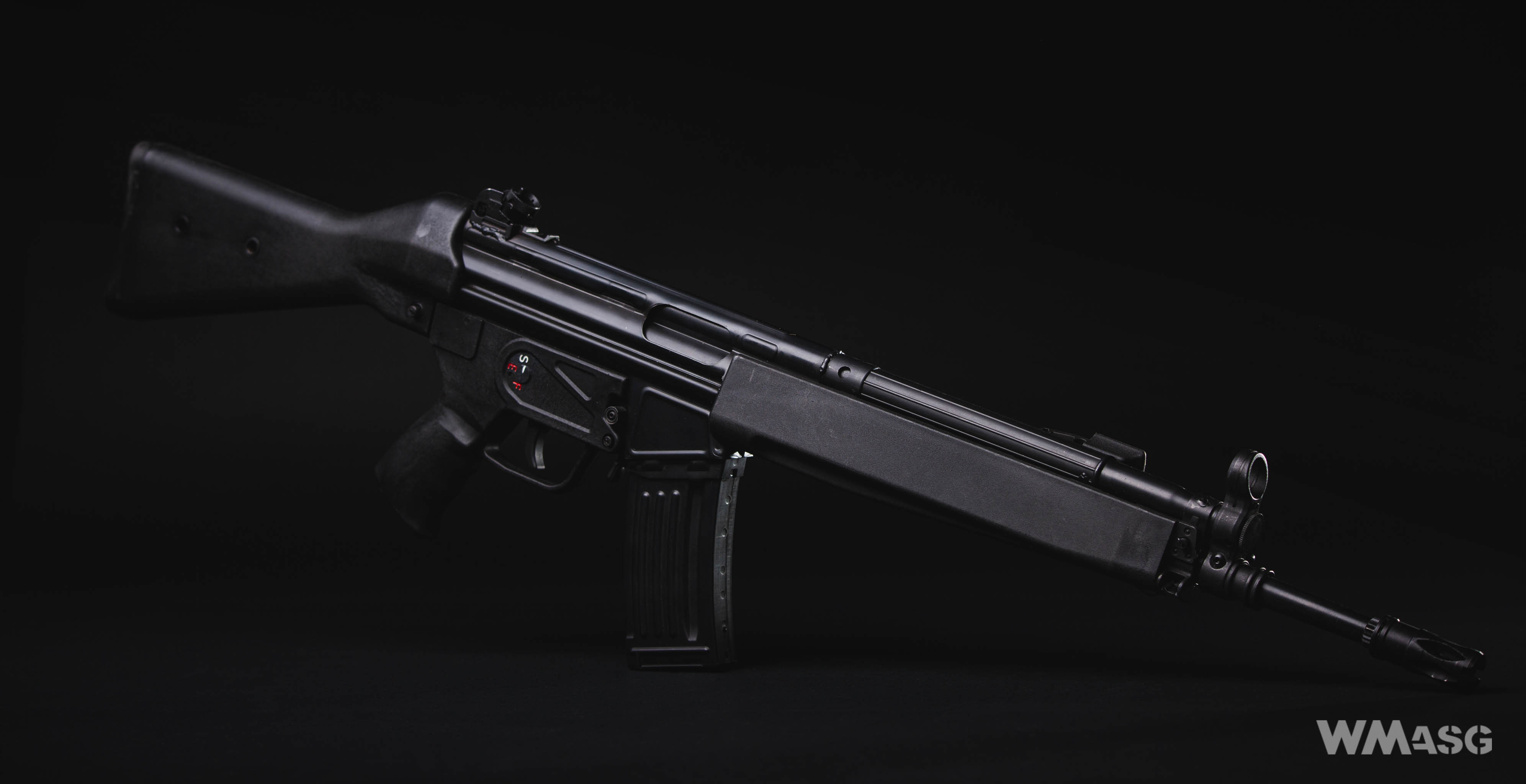LCT LK-33A2 (HK G33) z zewnątrz