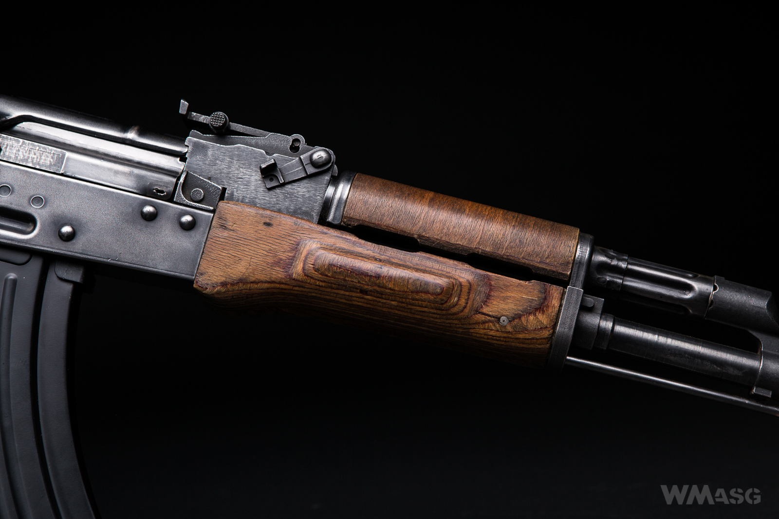 AKM G&G (z AIMS)