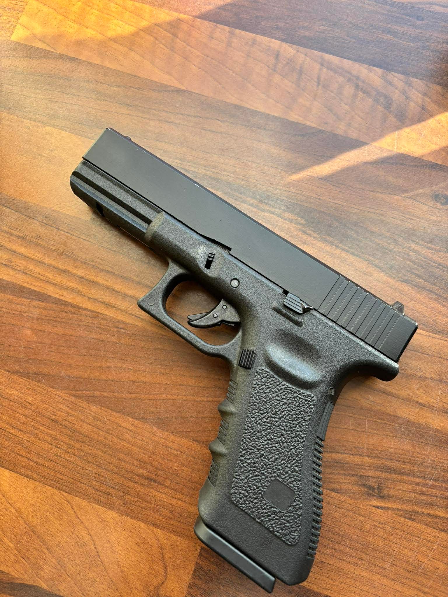 Replika ASG pistoletu glock E&C