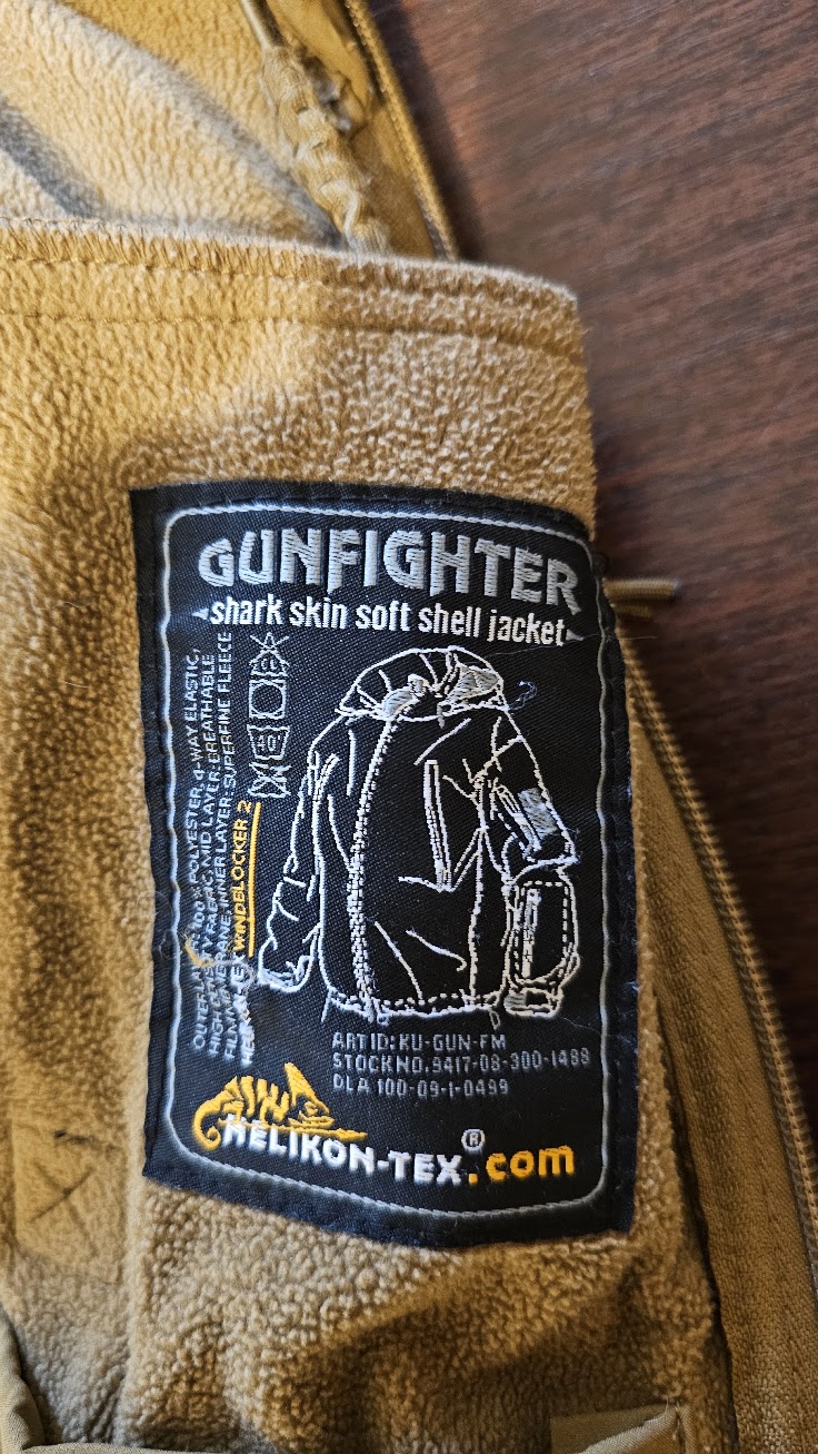 Kurtka do ciorania z kapturem Softshell Helikon Tex Coyote brown - Gunfighter rozmiar L
