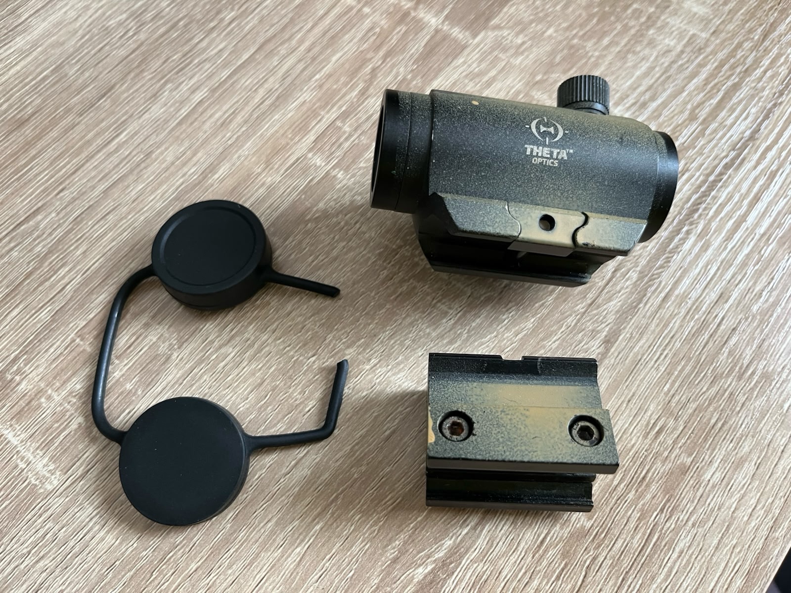Replika kolimatora Theta Optics Compact II