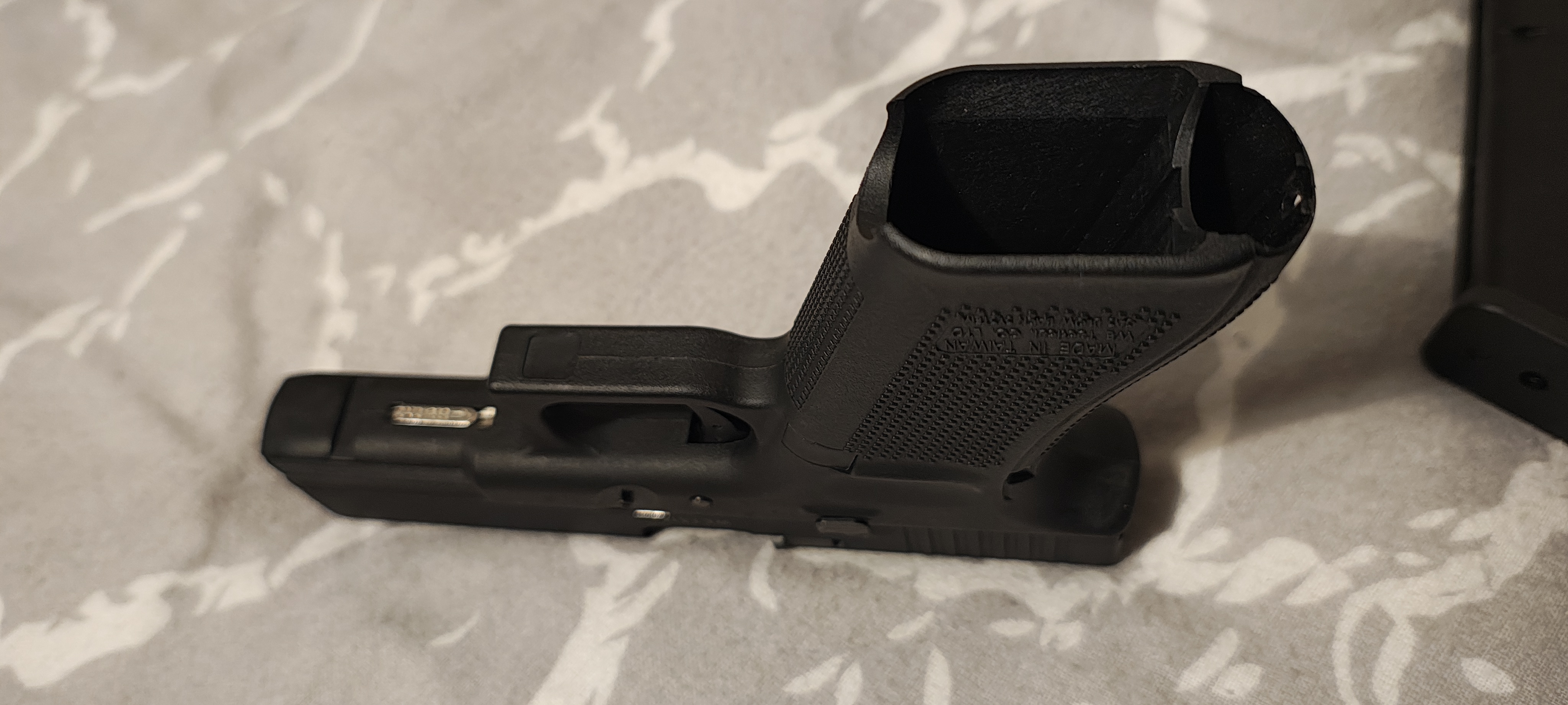 Glock 17 gen5 WE z oznaczeniami + 2 magazynki, bdb stan