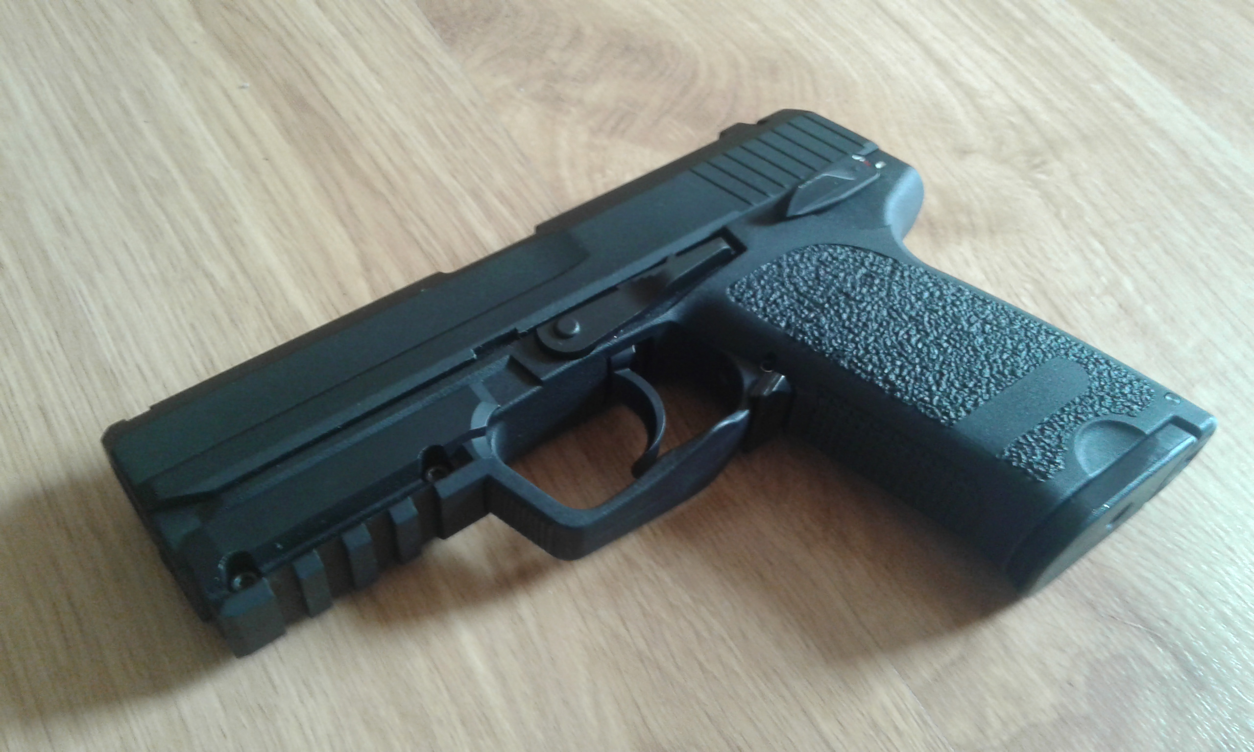 HK USP, SRC, jak NOWY