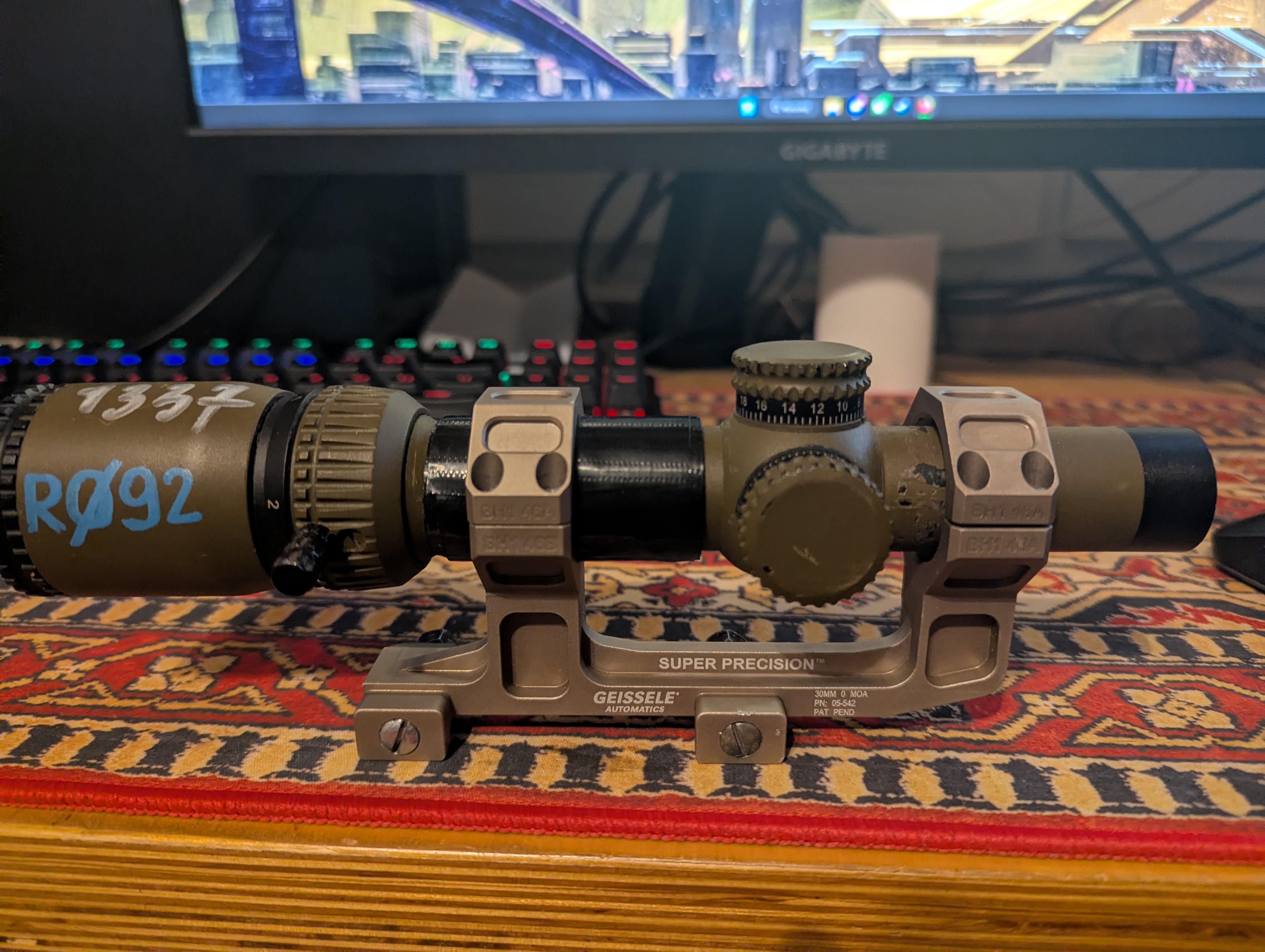 Luneta, LPVO 1-4 24mm z montażem Geissele