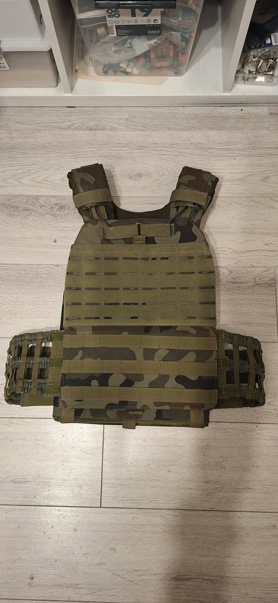 Kamizelka laser cut WZ93