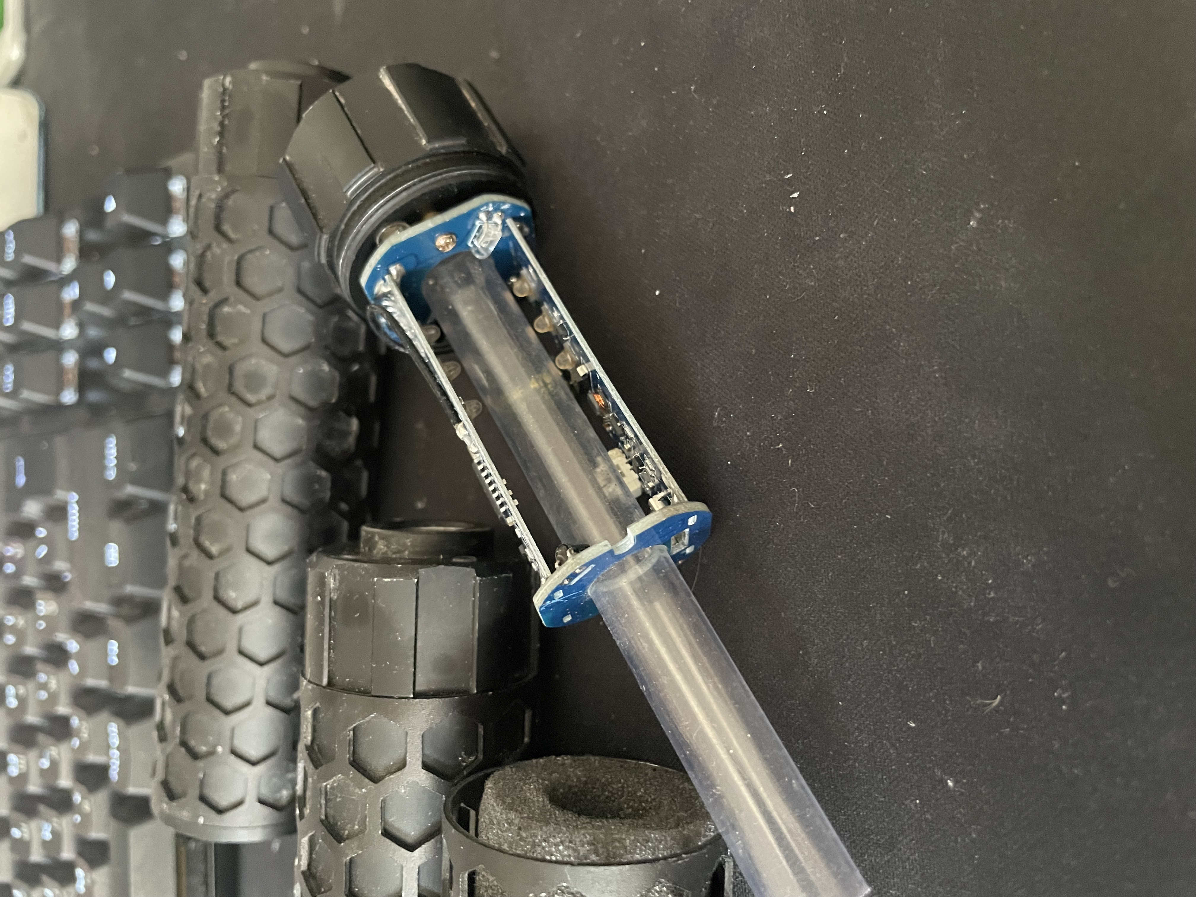 Tłumik Tracer Specna Arms - Honeycomb / Szyna 14mm CCW (Sztuka)