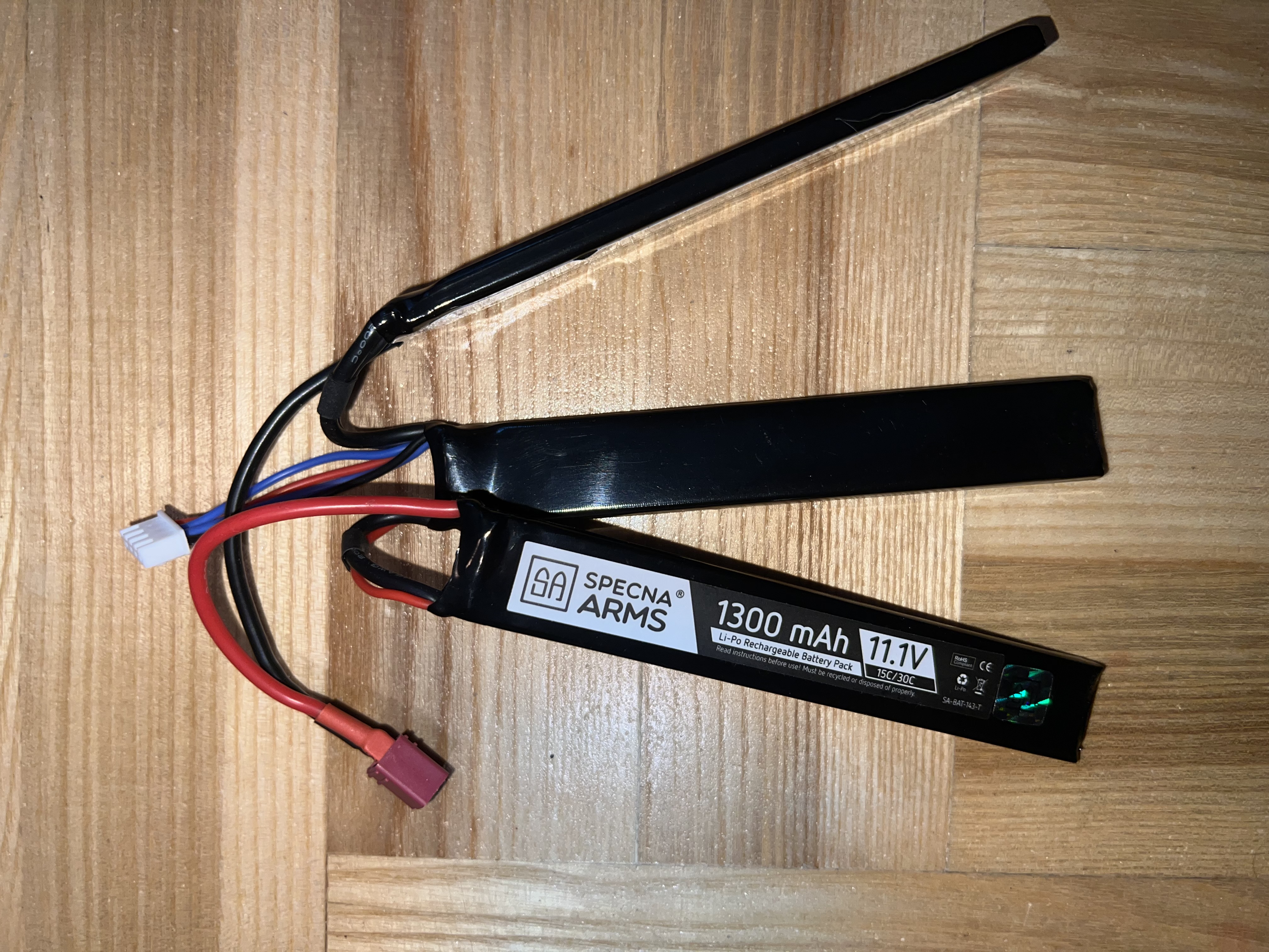 Akumulatory specna arms 1300mah 11,1v + ładowarka