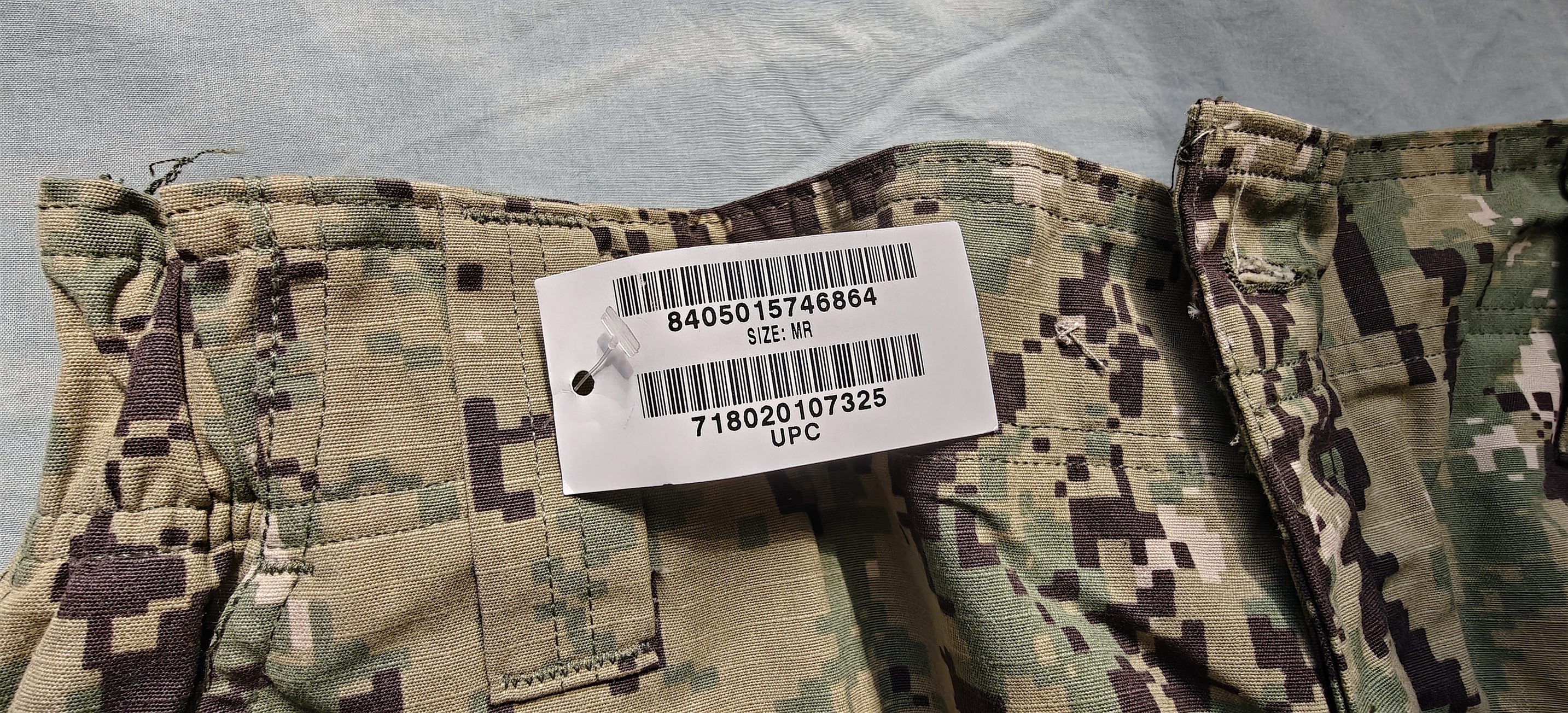 NOWE Spodnie US NAVY TYPE III AOR2 M-R