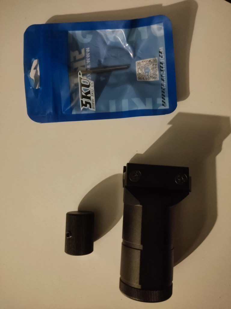 Chwyt RK-0 oraz Nakładka dźwigni przeładowania 5ku