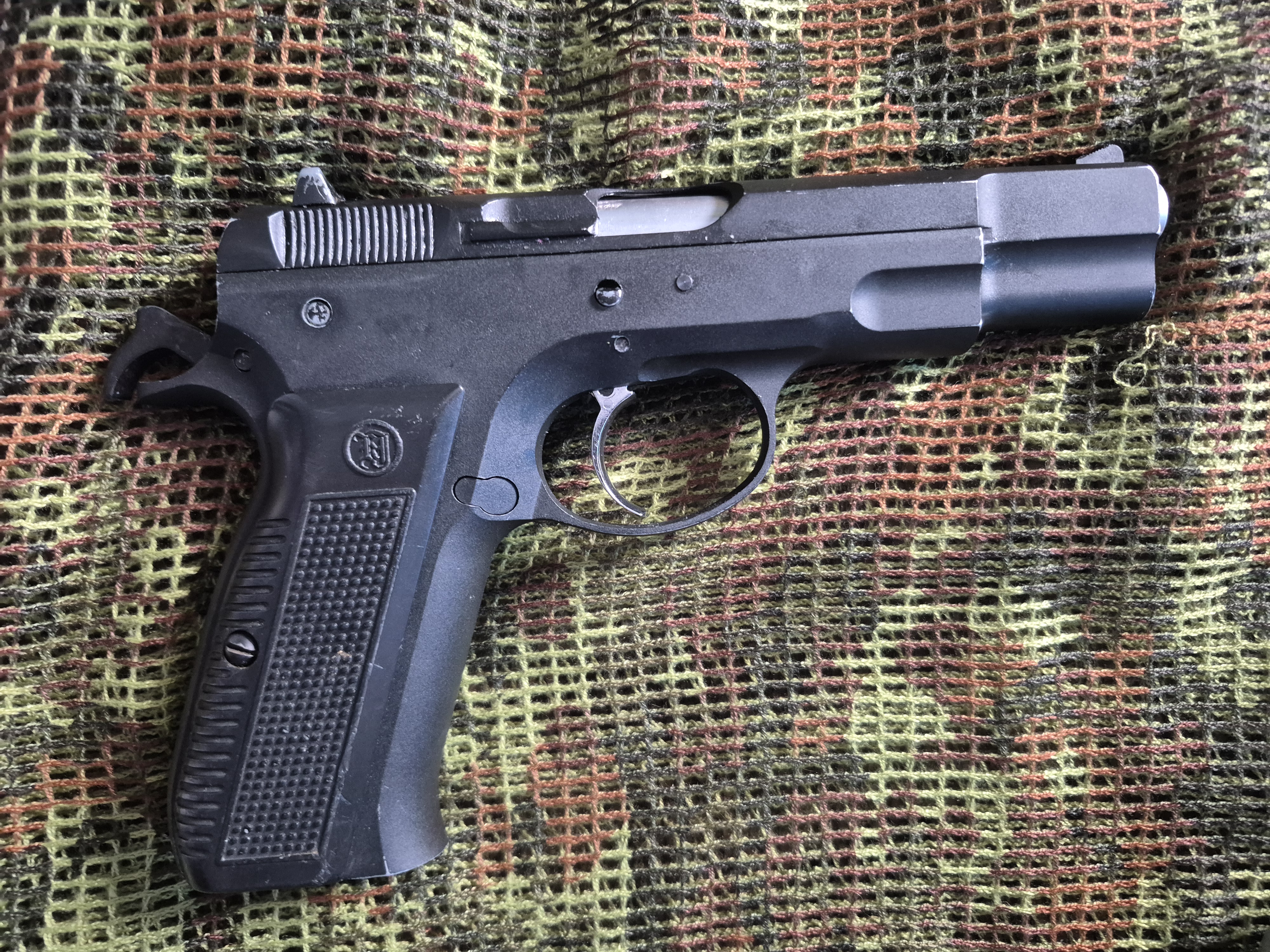 2 cz75 od kjw (na częsci)