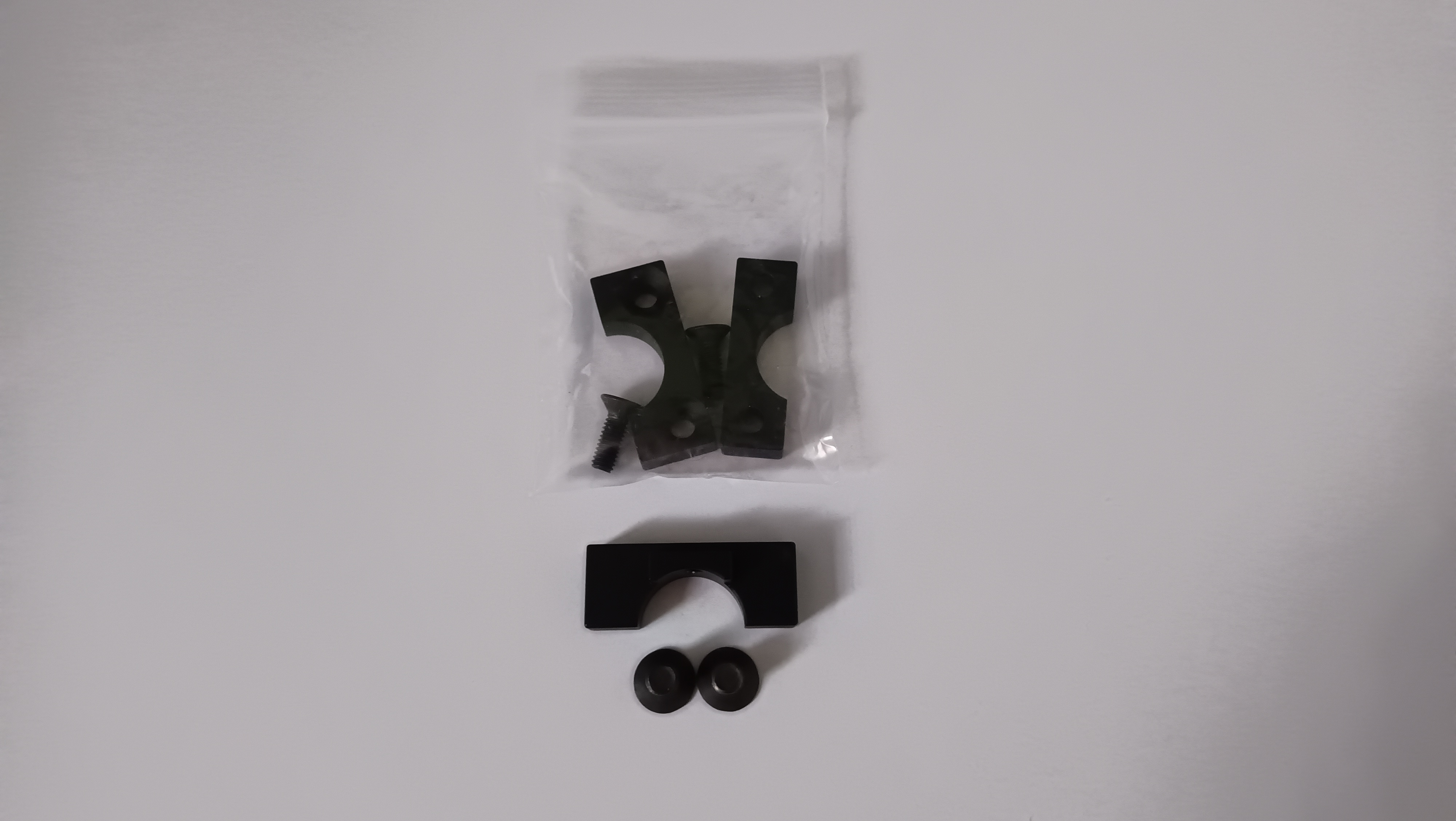 Zestaw MLOK 5KU do replik AK Midwest Industries (MWI krótkie) Czarny