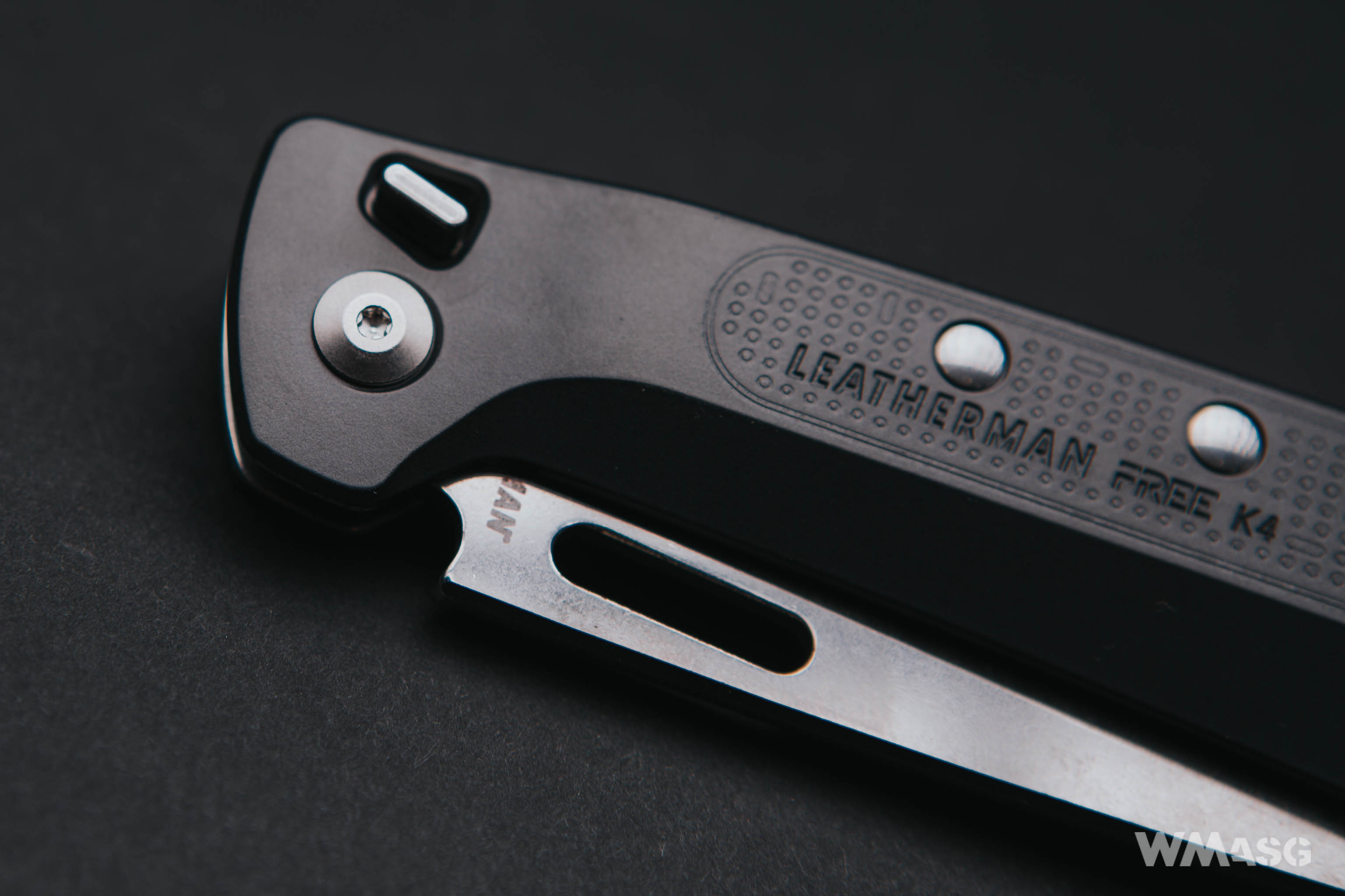 Leatherman FREE K4 (stiudio)