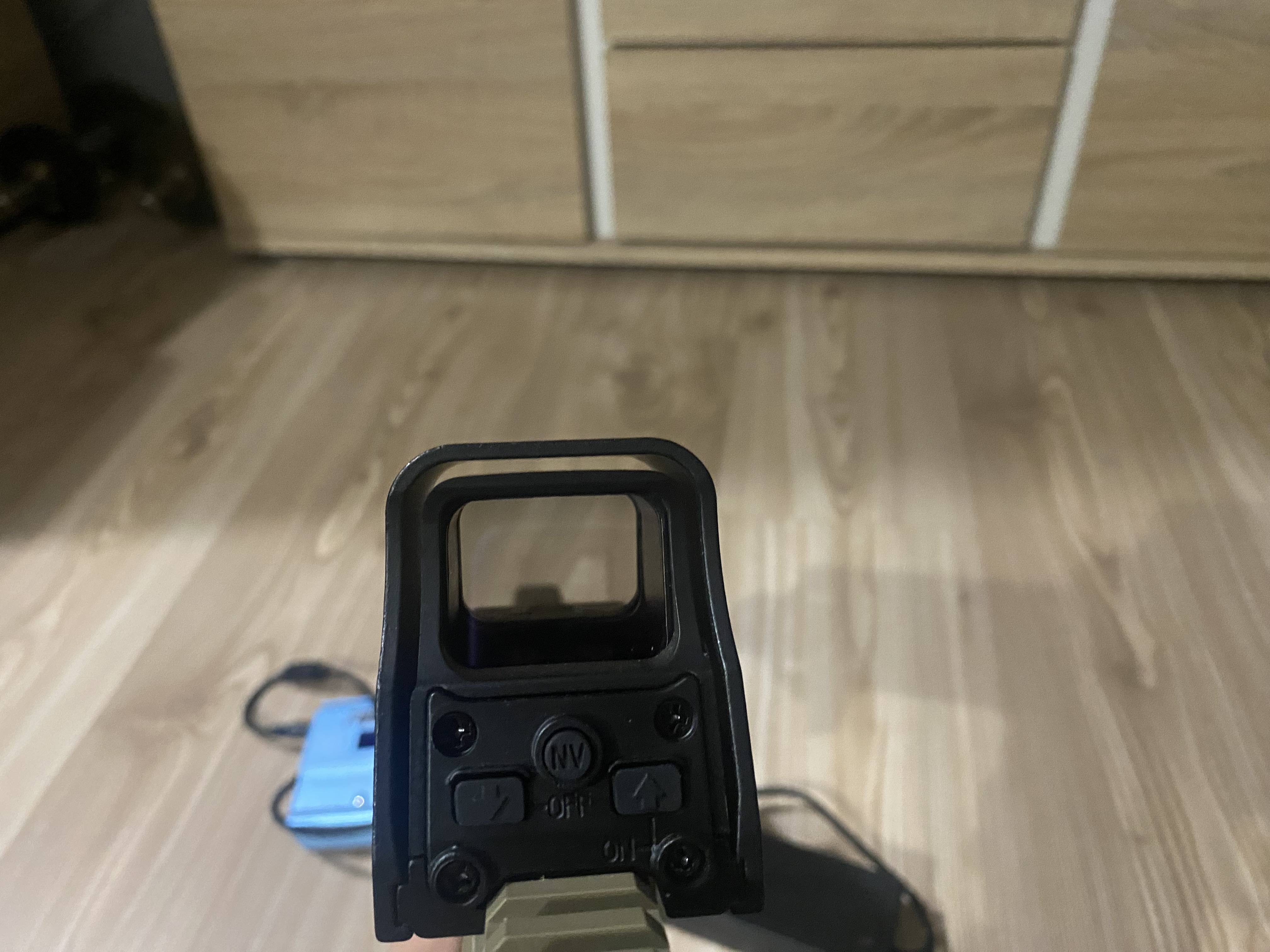 Zestaw ASG Karabin + Kolimator + tracer + ładowarka + magazynki+ akumulator